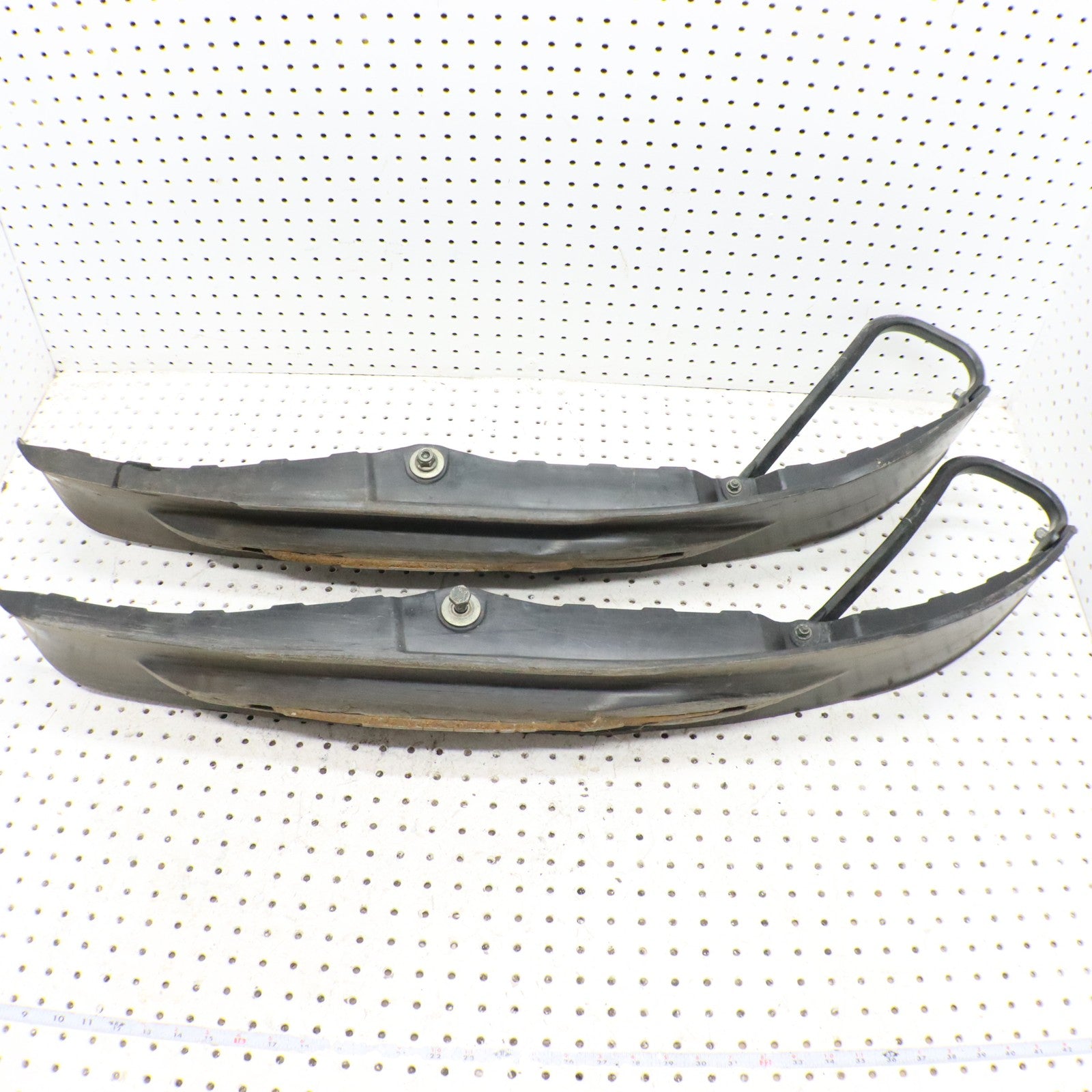 2016 Polaris Rush 800 Skis 1823916-070; 1825027-070 