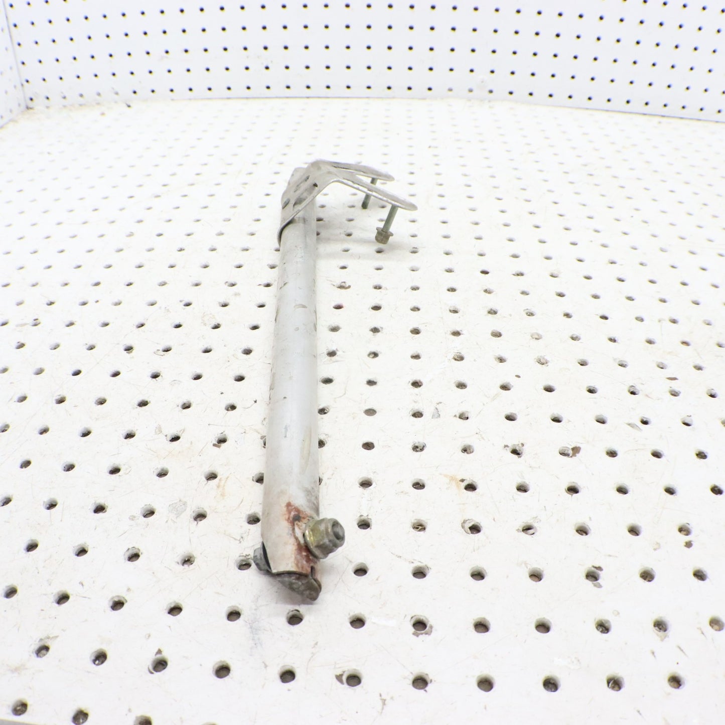 2016 Arctic Cat M8000 Frame Tube Brace Support, Shock Mount Bracket 1607-351