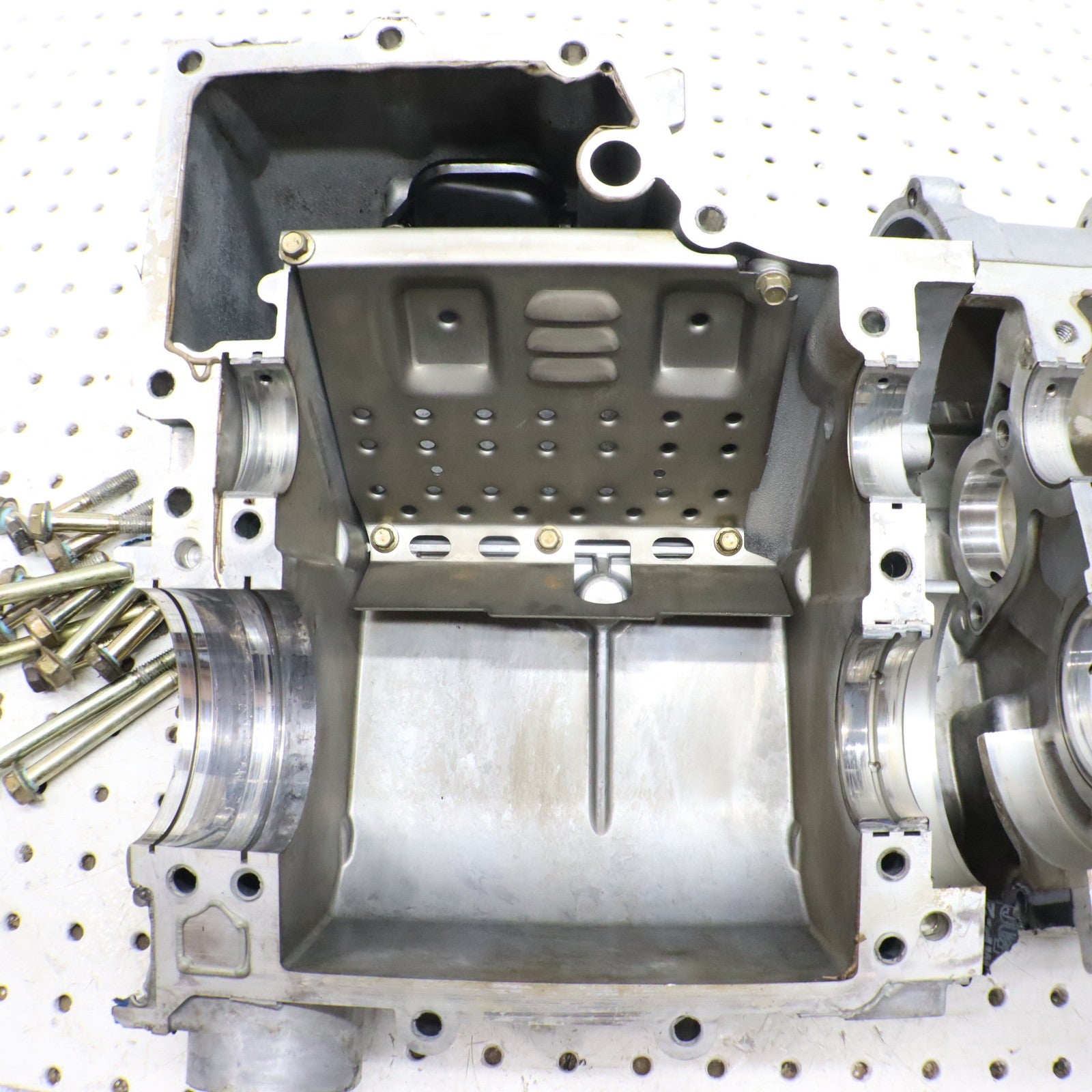 2008 Polaris Sportsman 800 Crankcase Engine Case 2203300