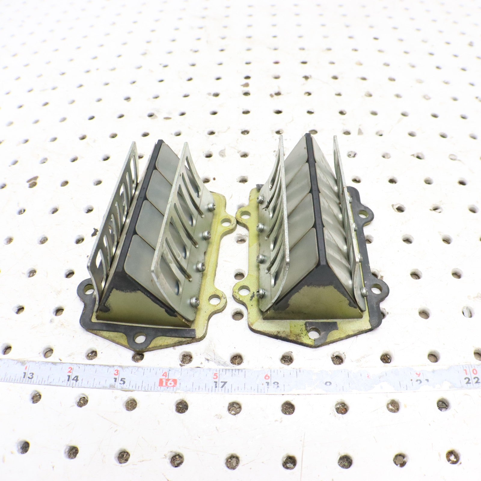 2009 Arctic Cat Crossfire R 8 Intake Reed Block Reeds 3007-534 GOOD