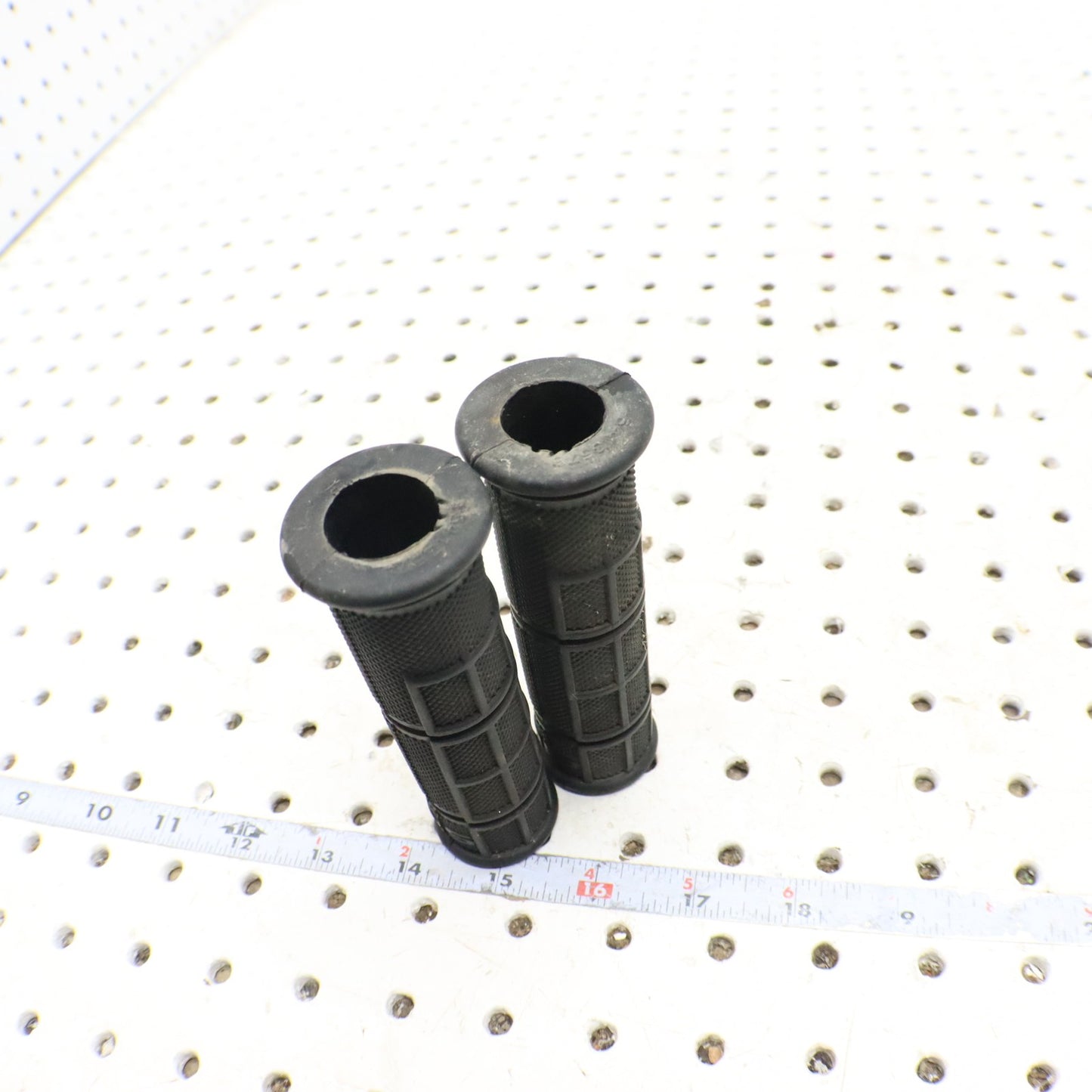 2016 Polaris Sportsman 570 Handlebar Grips 5413578-070