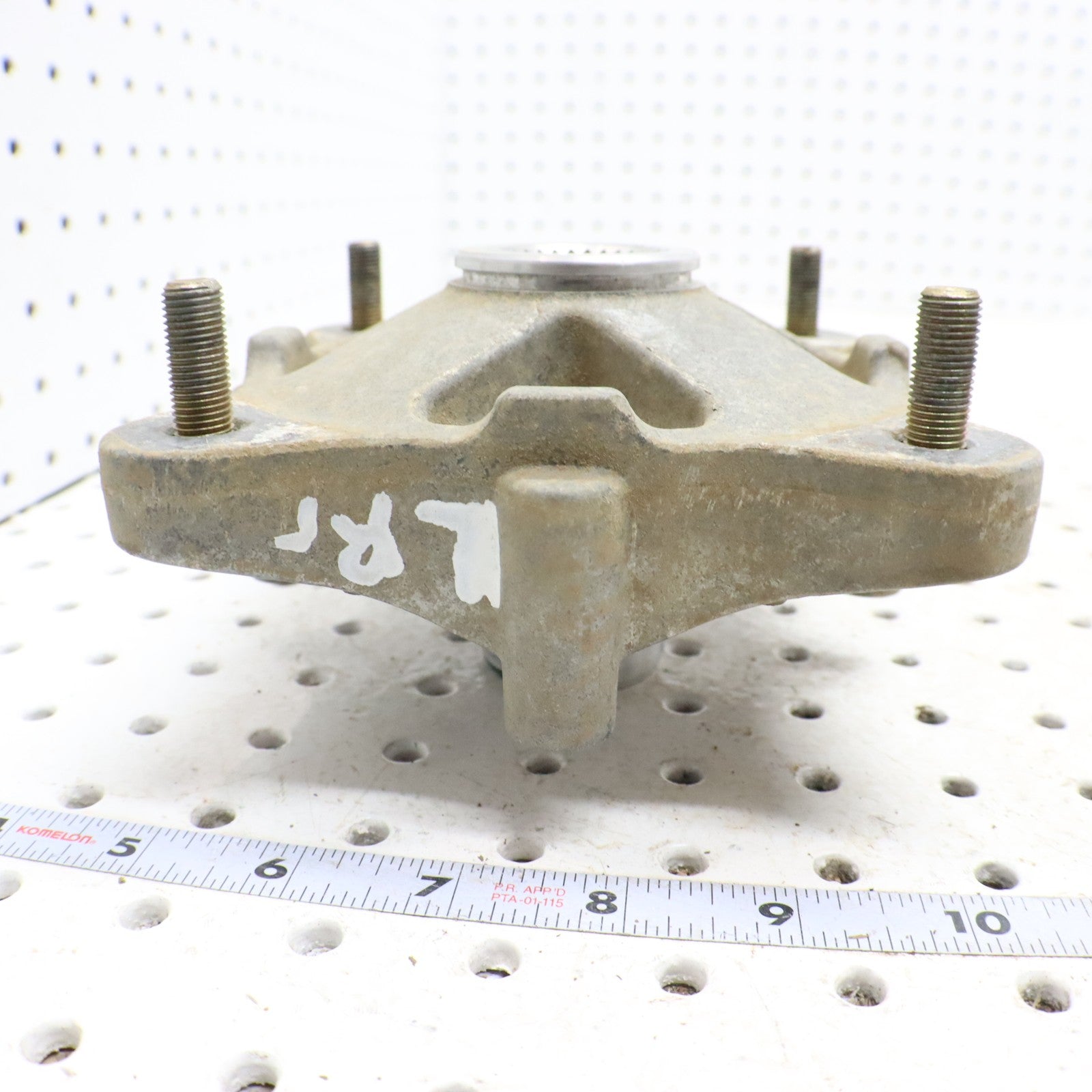 2015 Polaris Sportsman 570 Wheel Hub 5135113 5143629 REAR