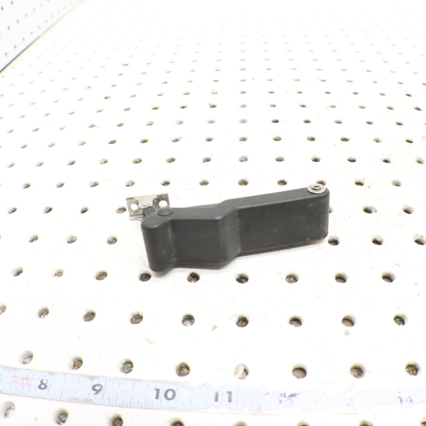 2024 Polaris Sportsman 570 Efi Eps LATCH RUBBER, LOWER, HD 7083060