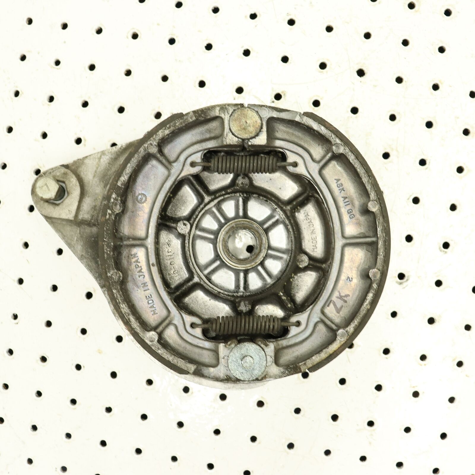 1982 KAWASAKI 305 CSR DRUM BRAKE REAR 41035-1089