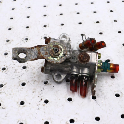 2006 POLARIS FUSION 700 OIL PUMP 2520463 