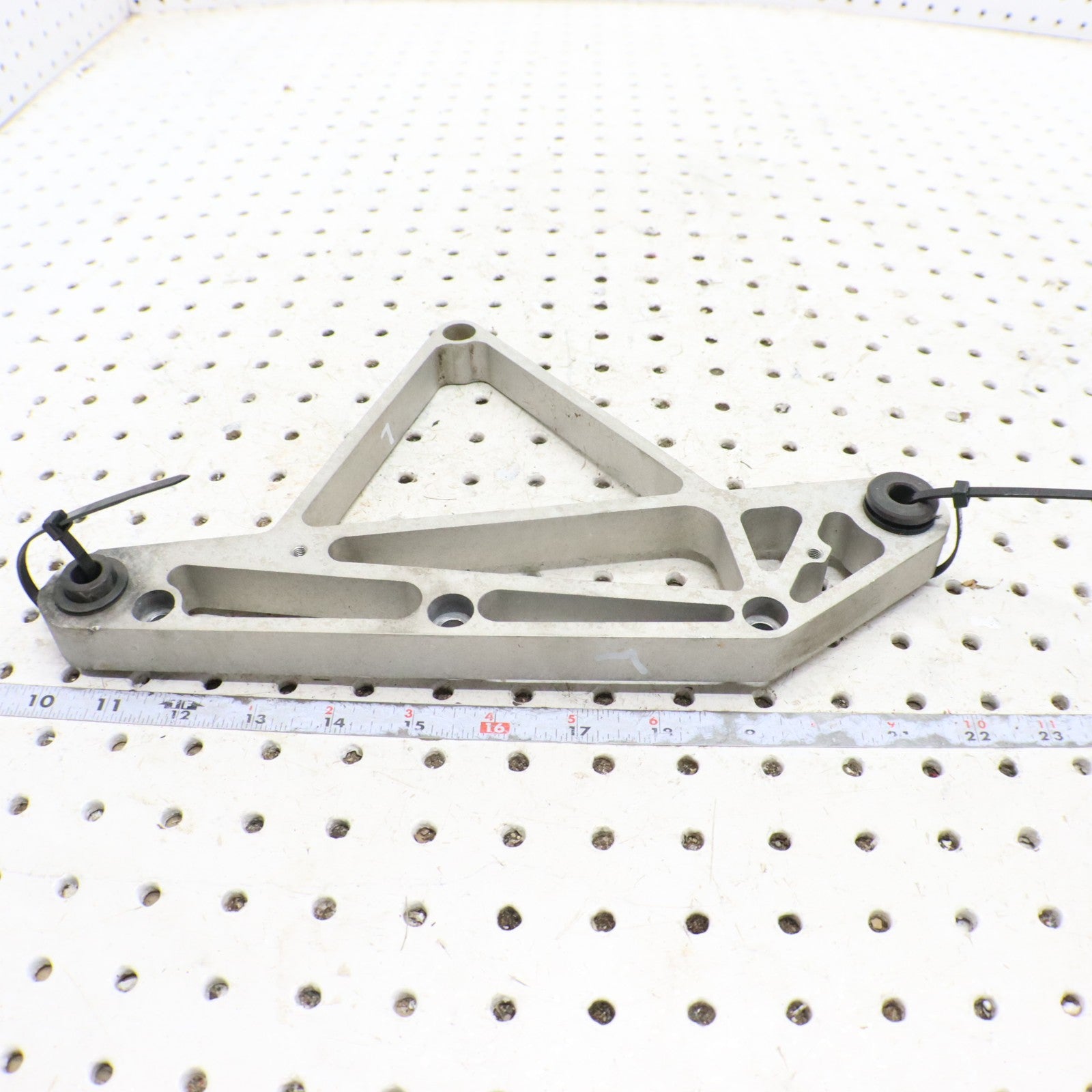 2016 Polaris Rush 800 Side Crank Left Suspension Arm Bracket 5138643; 5140958