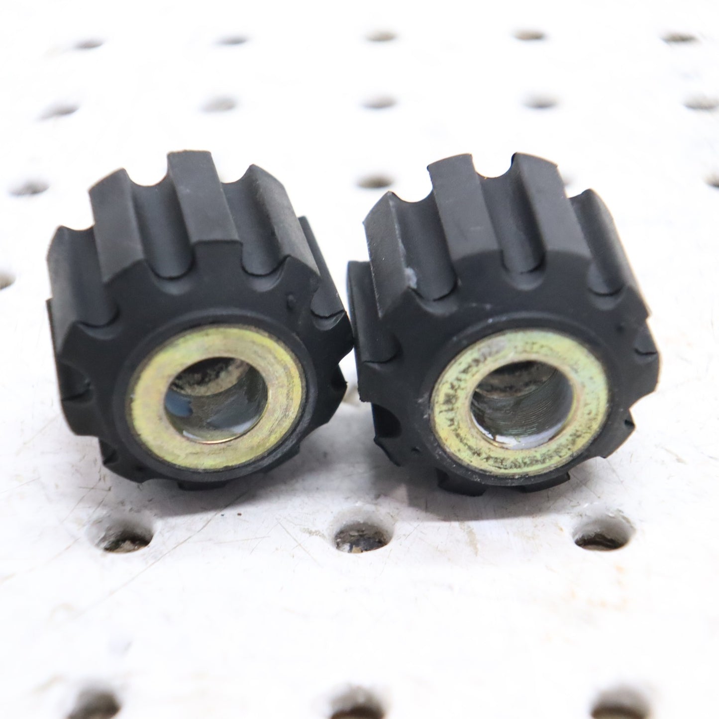 2016 Polaris Rush 800 Motor Engine Mount Rubber Damper 3022697; 3023290 QTY 2