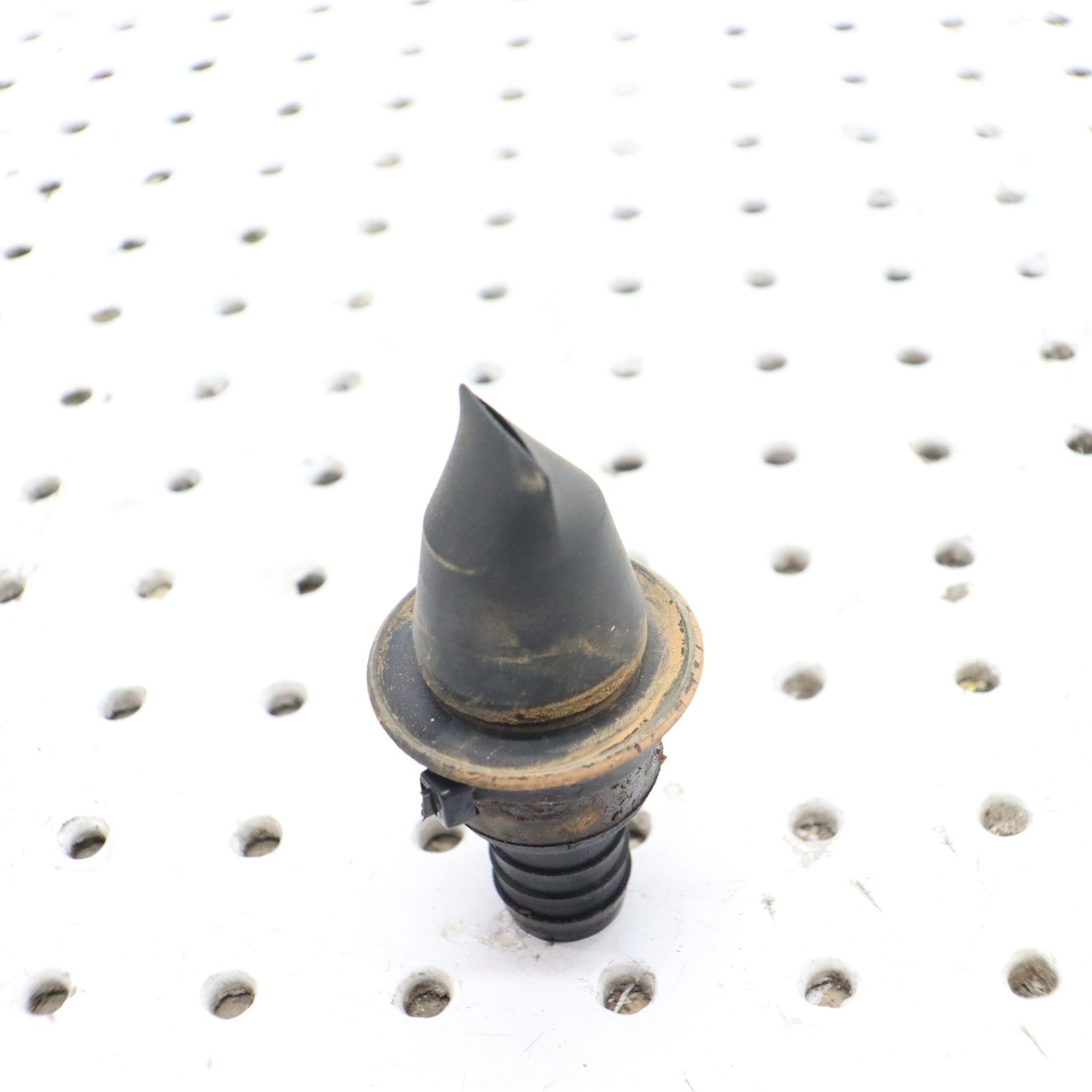 2020 Polaris Sportsman 570 VALVE BREATHER WITH .53 IN BARB 7052577