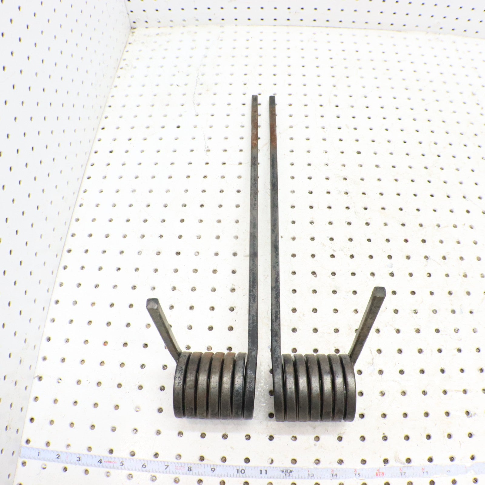 2009 Arctic Cat Crossfire R 8 Rear Suspension Torsion Springs 1704-577; 1704-576