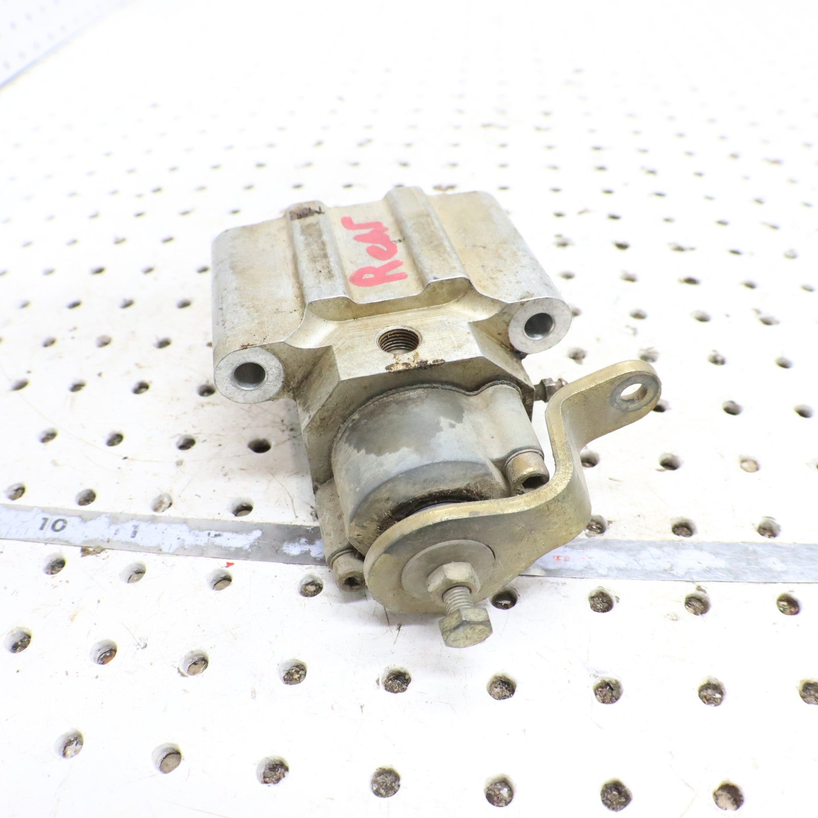 1998 Polaris Xplorer 400l Brake Caliper Rear 1910226
