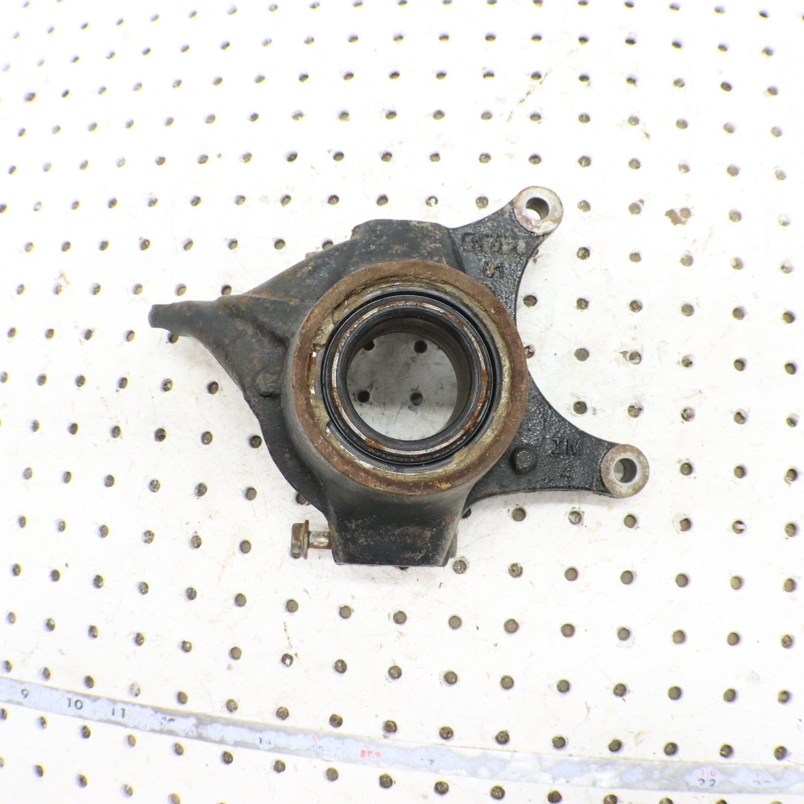 2013 Polaris Ranger 800 RIGHT Steering Knuckle 5136949