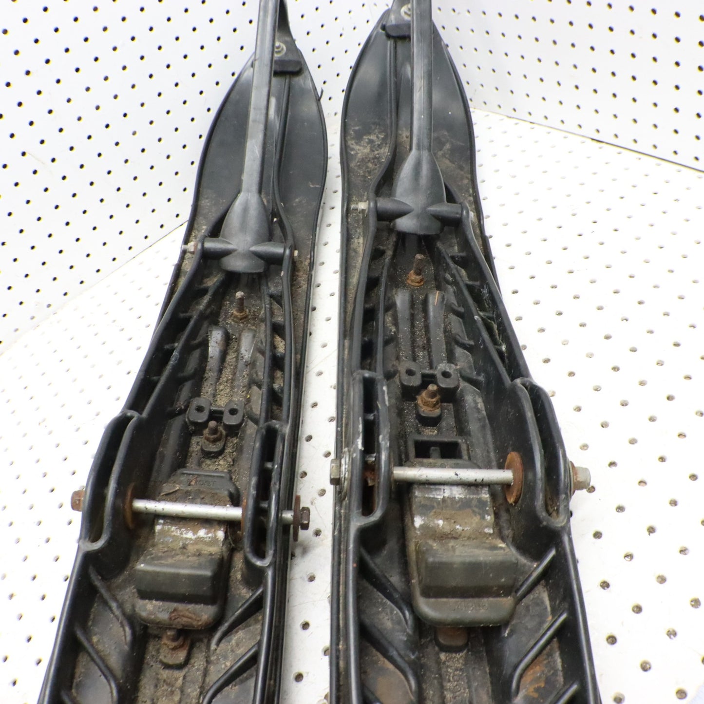 2007 Polaris Iq 600 Skis 1822933-070