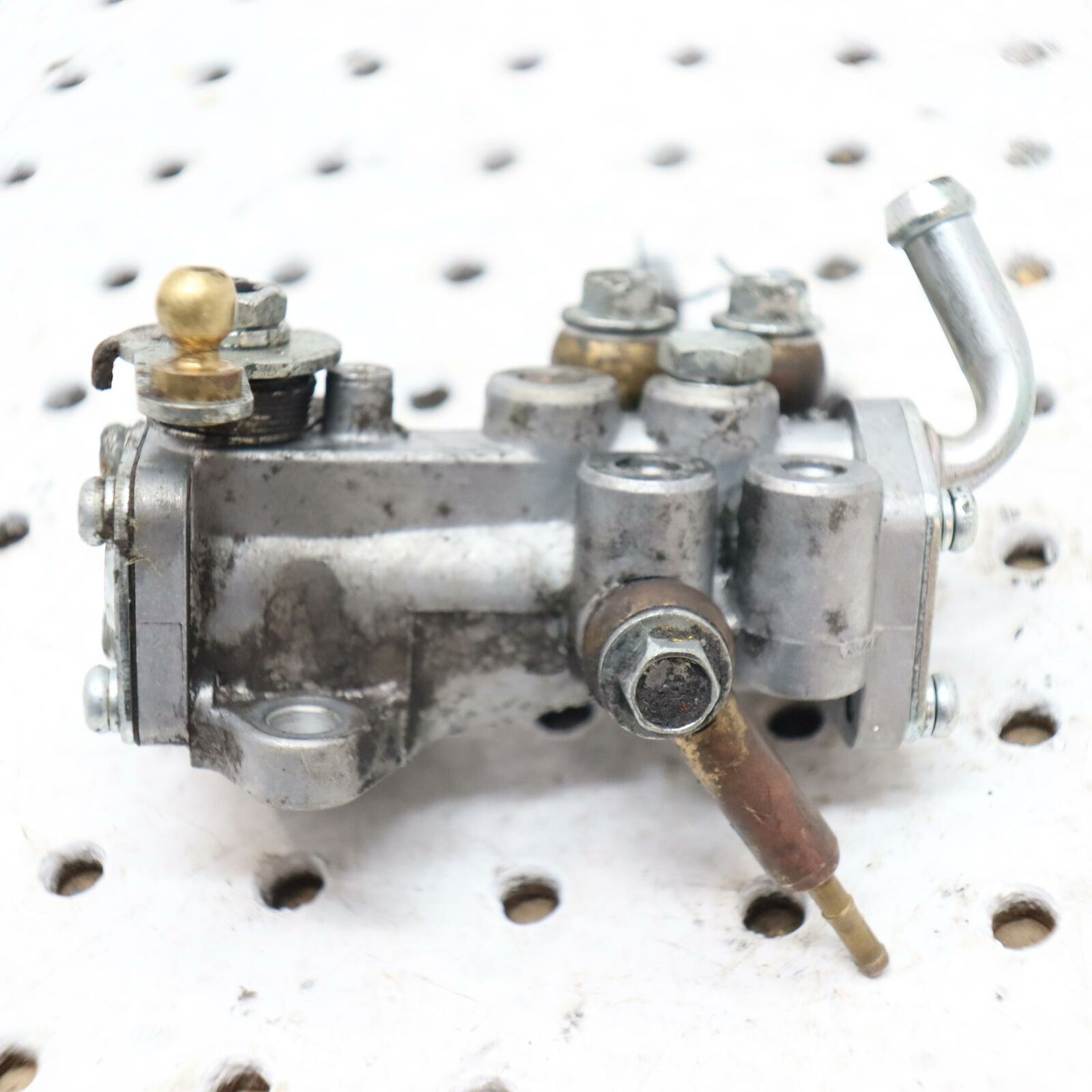 2008 ARCTIC CAT F6 OIL PUMP Pump, Oil 3007-444 BENT INLET TUBE