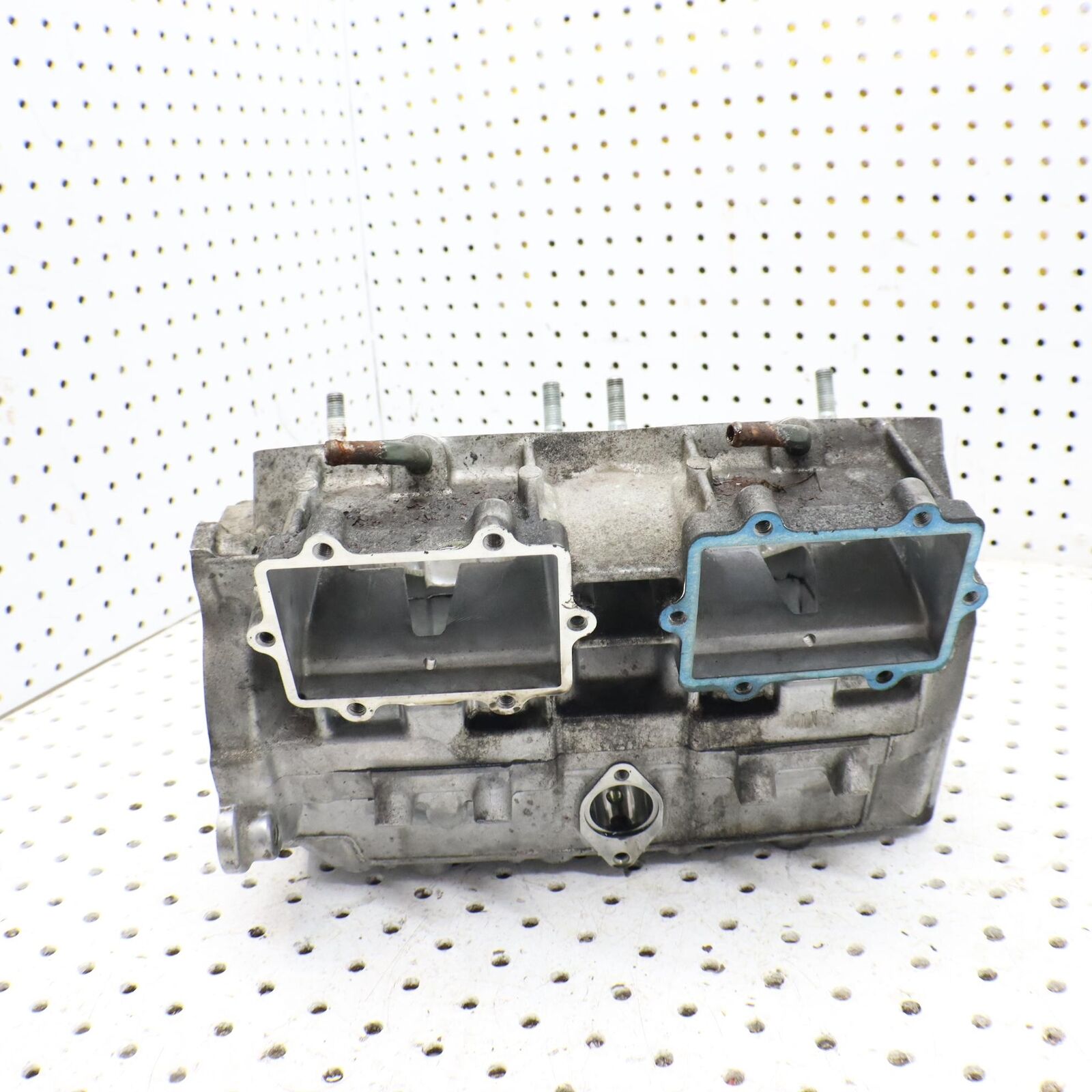 2005 ARCTIC CAT SABERCAT 600 ENGINE MOTOR CASE CASES 3007-618 3007-696