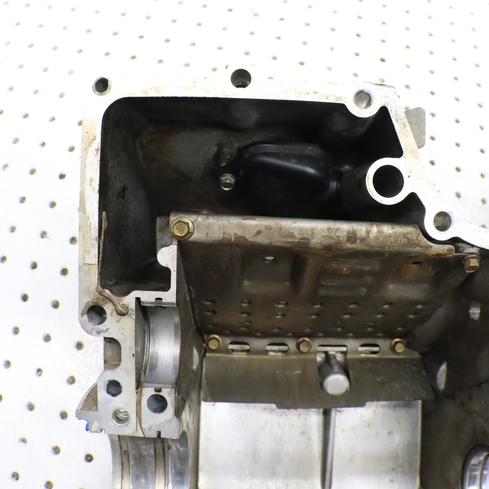 2009 Polaris Sportsman 800 Crankcase Engine Case 2203300 CRACKED !