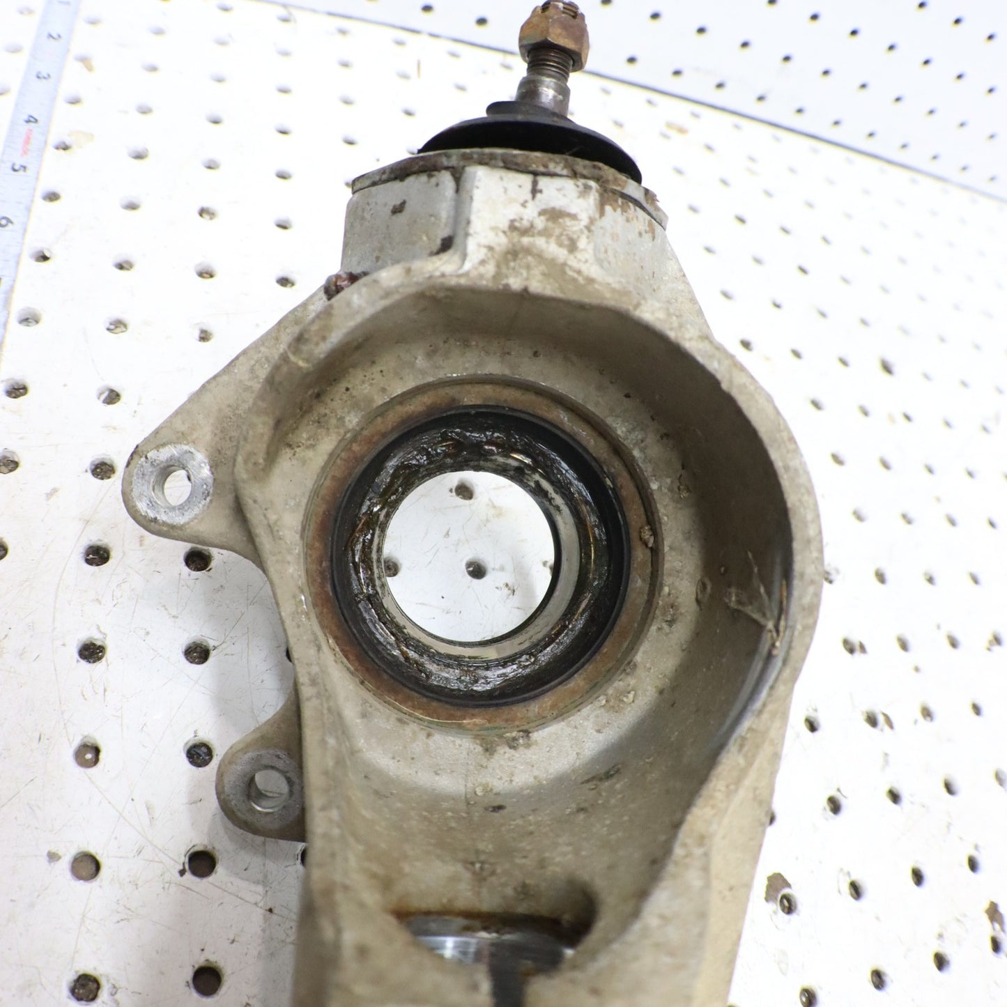 1995 Polaris Xplorer 400 Front Hub Strut RIGHT 2200599