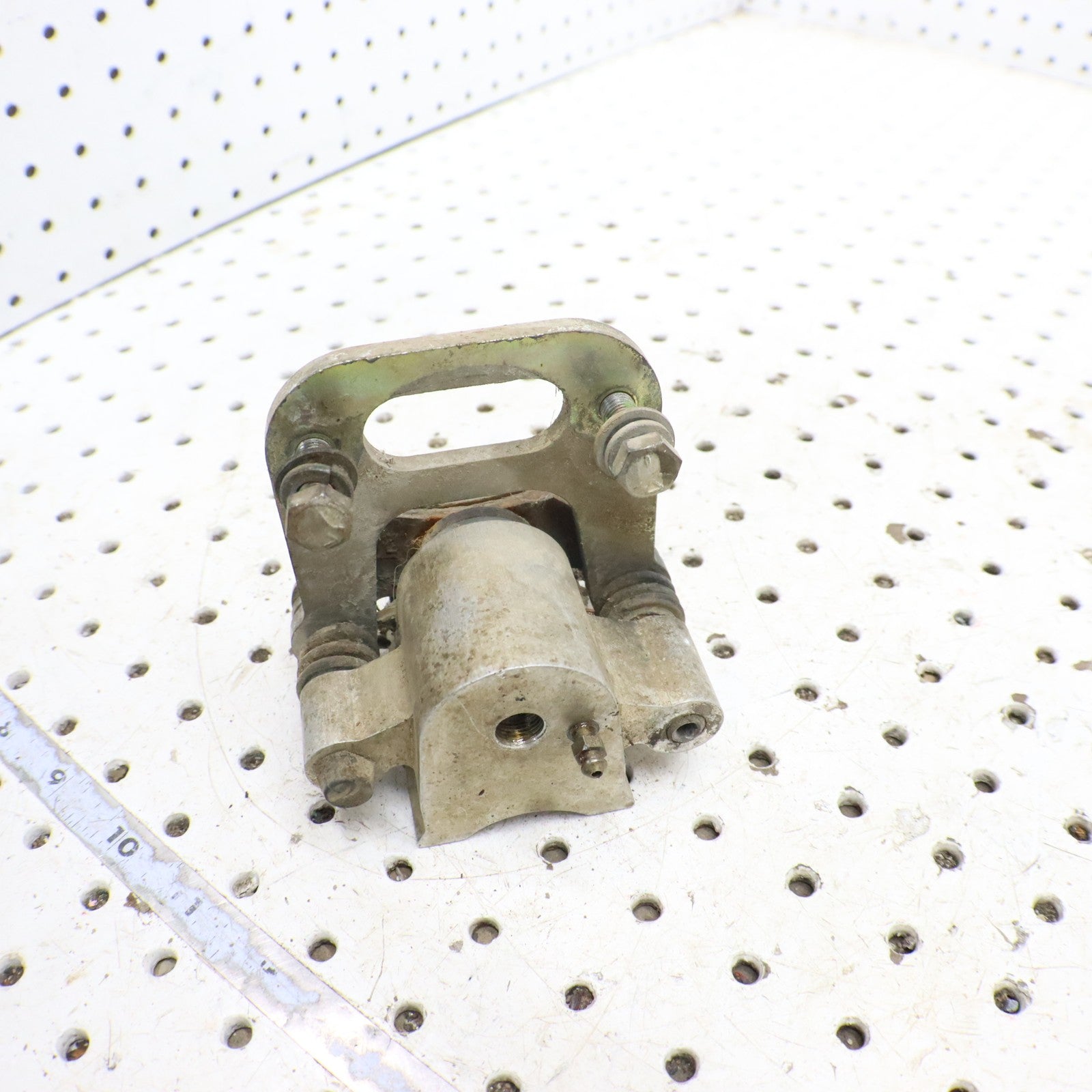 1998 Polaris Xplorer 400l Brake Caliper Front RIGHT 1910235 1910310