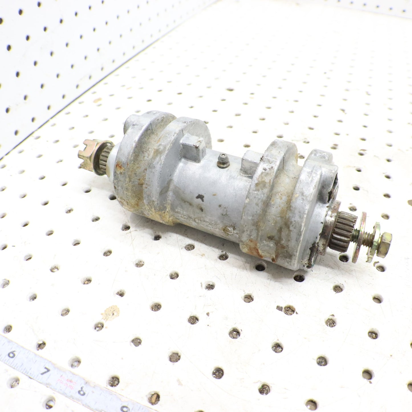 1995 Polaris Xplorer 400 Center Tightener Eccentric 1380057 1380129