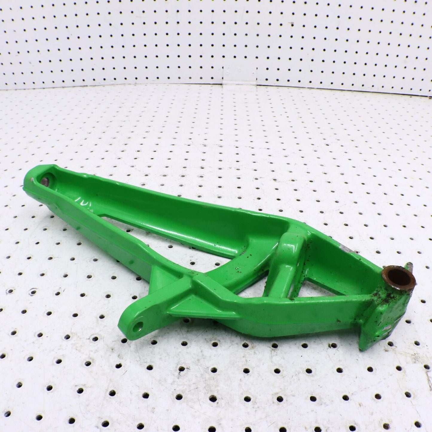 2012 ARCTIC CAT PROCROSS XF1100 LEFT FRONT STEERING ARM SPINDLE KNUCKLE 2703-829