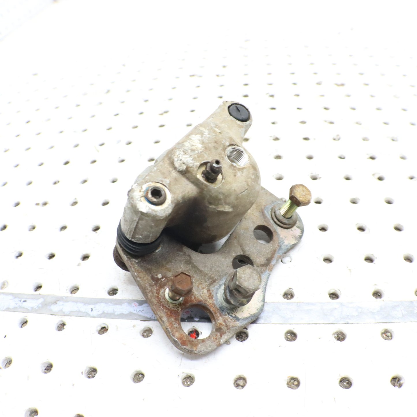 2003 Polaris Sportsman 600 Brake Caliper Front RIGHT 1910550 1910682