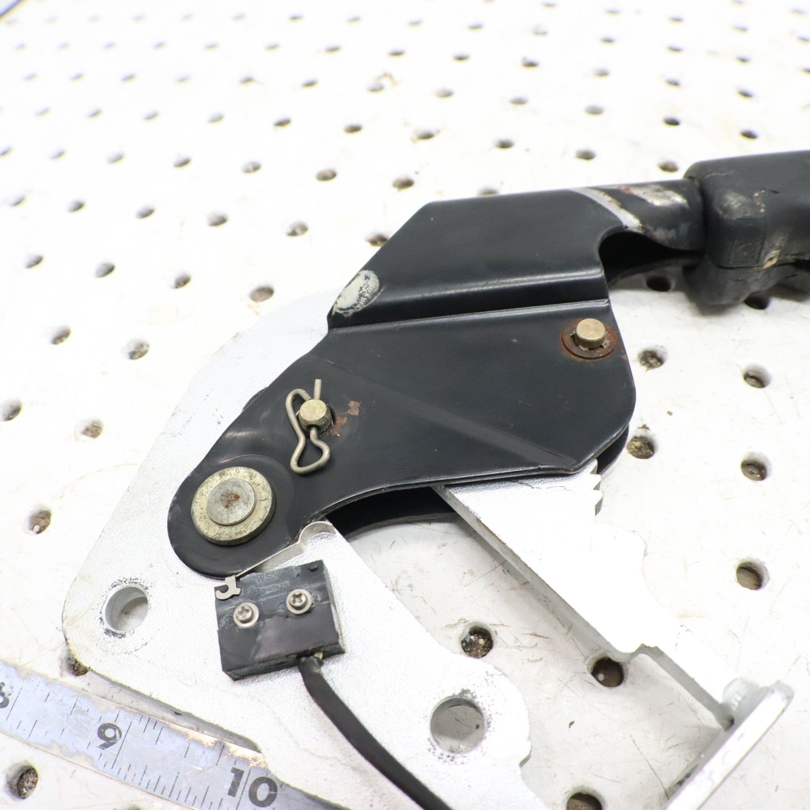 2013 Polaris Ranger 800 PARK BRAKE LEVER ASSEMBLY 1911573