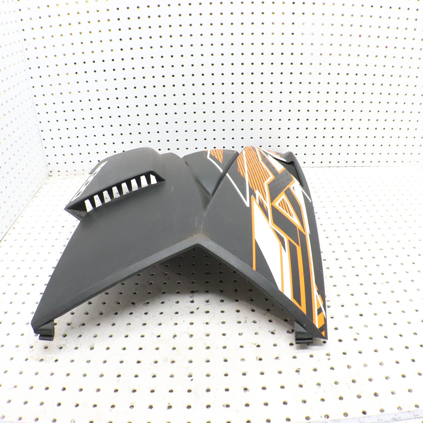 2015 Arctic Cat Xf 8000 Side Panel Left 4718-233 ; 4718-553 CRACKED