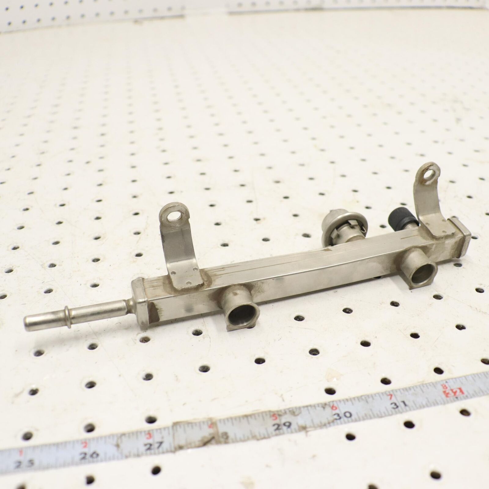 2013 POLARIS RANGER XP 900 FUEL RAIL 1204454 2522177