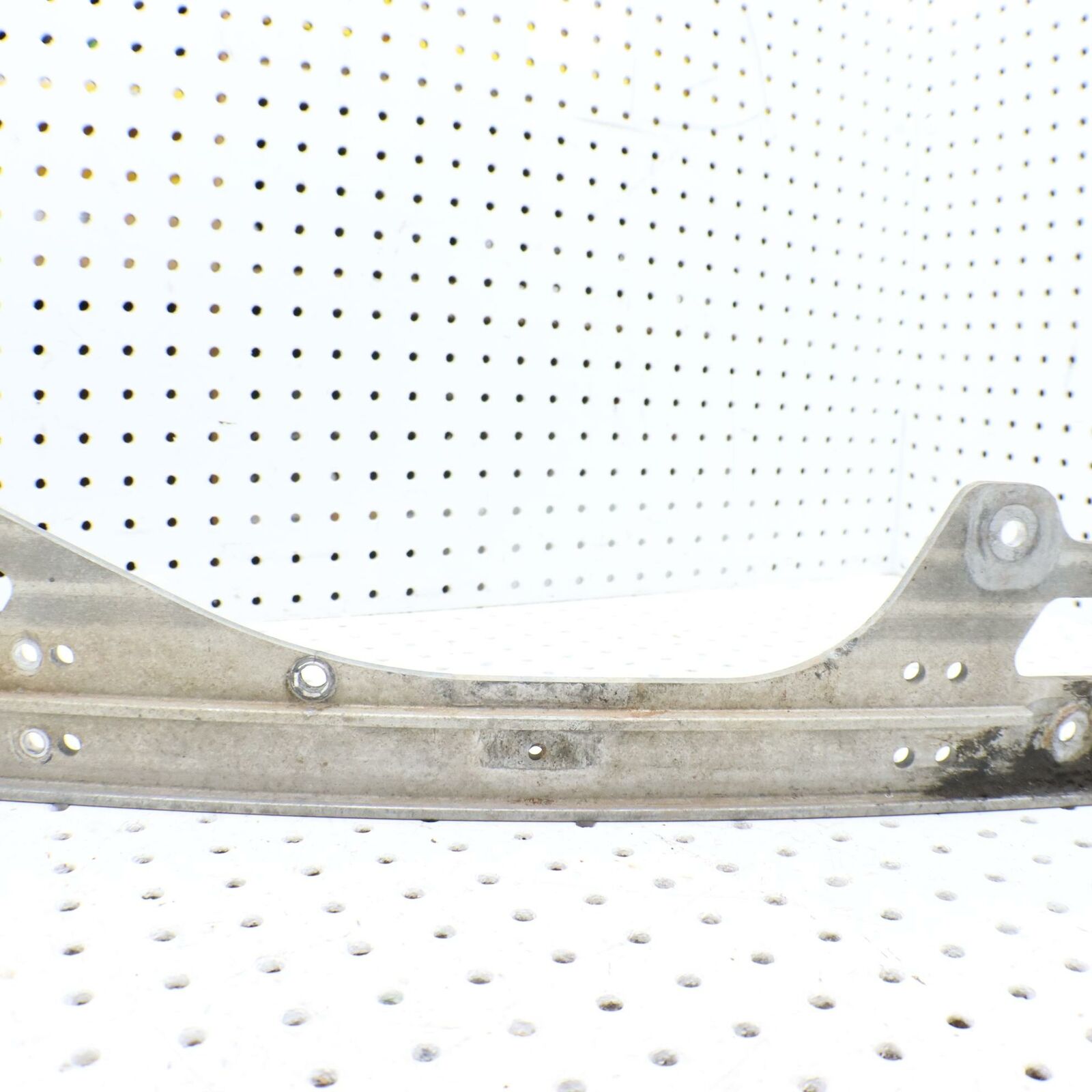 2007 POLARIS IQ 600 RIGHT SLIDING SKID FRAME SUSPENSION RAIL 1542131