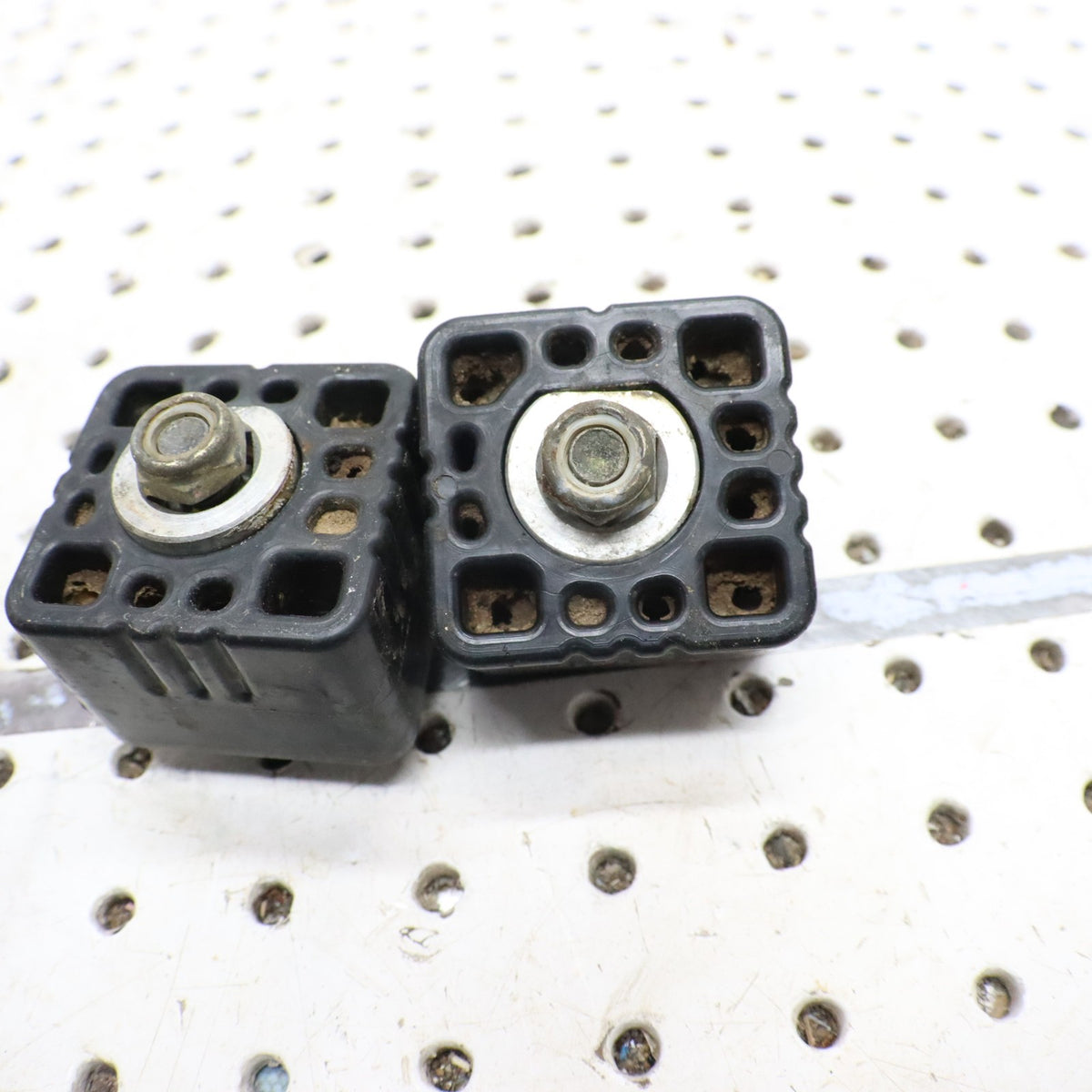 2007 Arctic Cat F6 Block, Rear Arm Coupler Large 2604-860 (2)