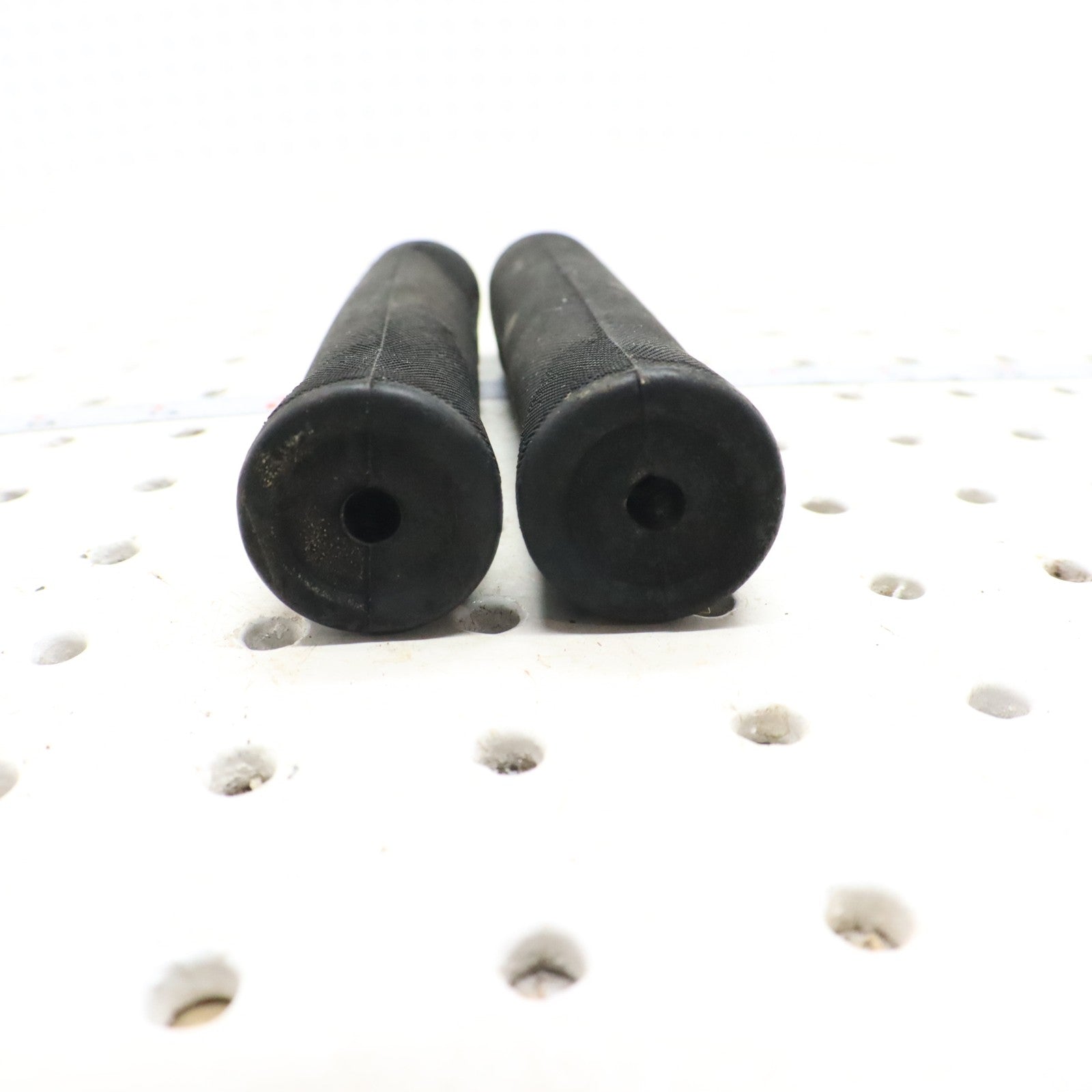 2008 Polaris Sportsman 800 Handlebar Grips 5412900-070; 5413578-070