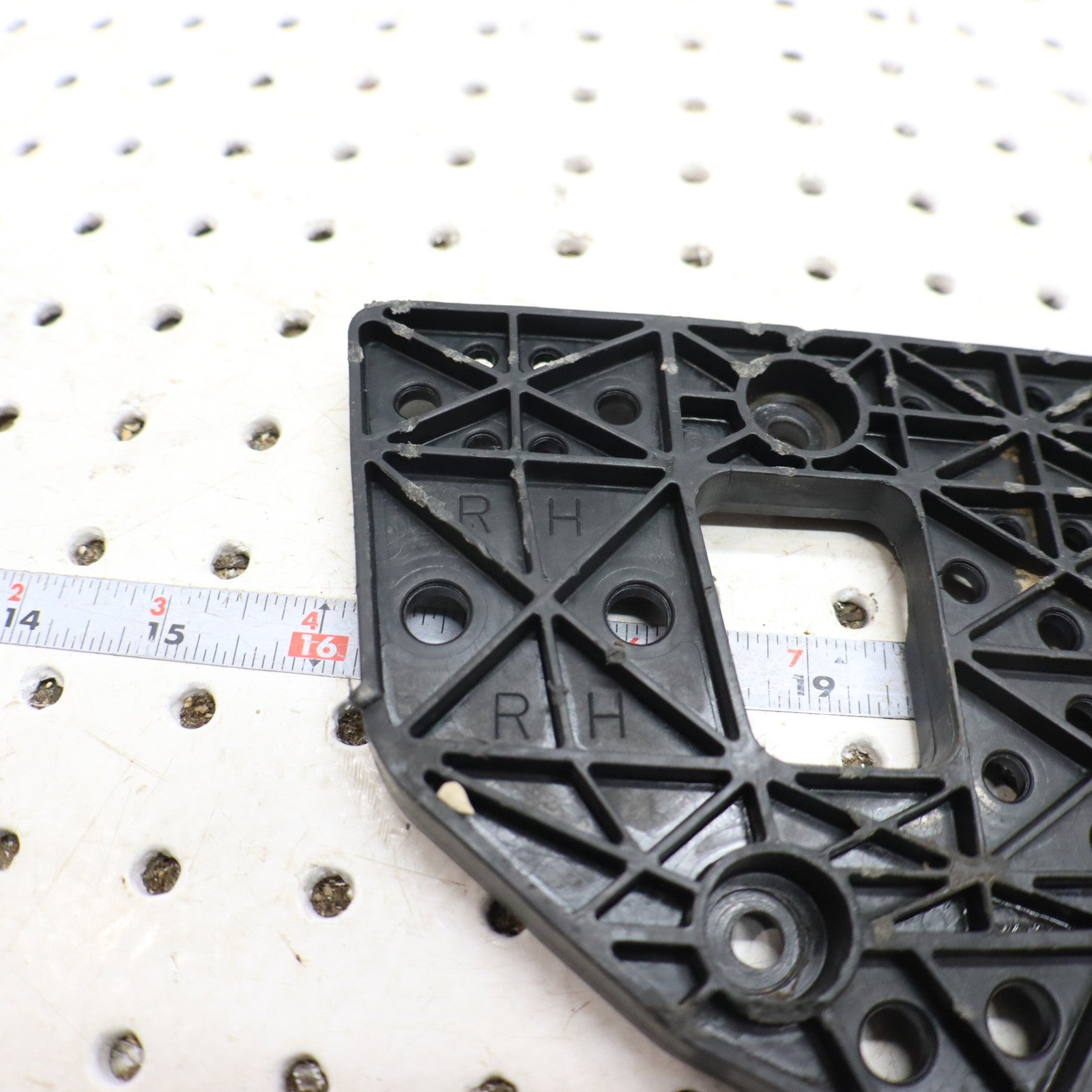 2009 Polaris Sportsman Xp 850 Foot Board FOOTPAD SUPPORT, RIGHT 5437601