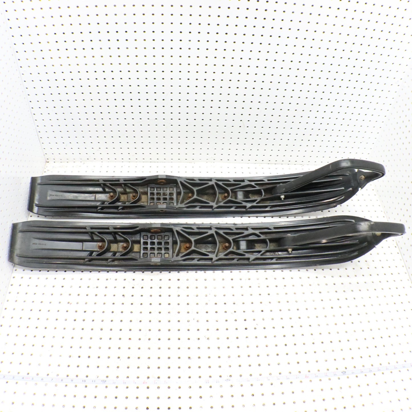 2009 Arctic Cat Crossfire R 8 Skis 2603-599 ; 2603-598 