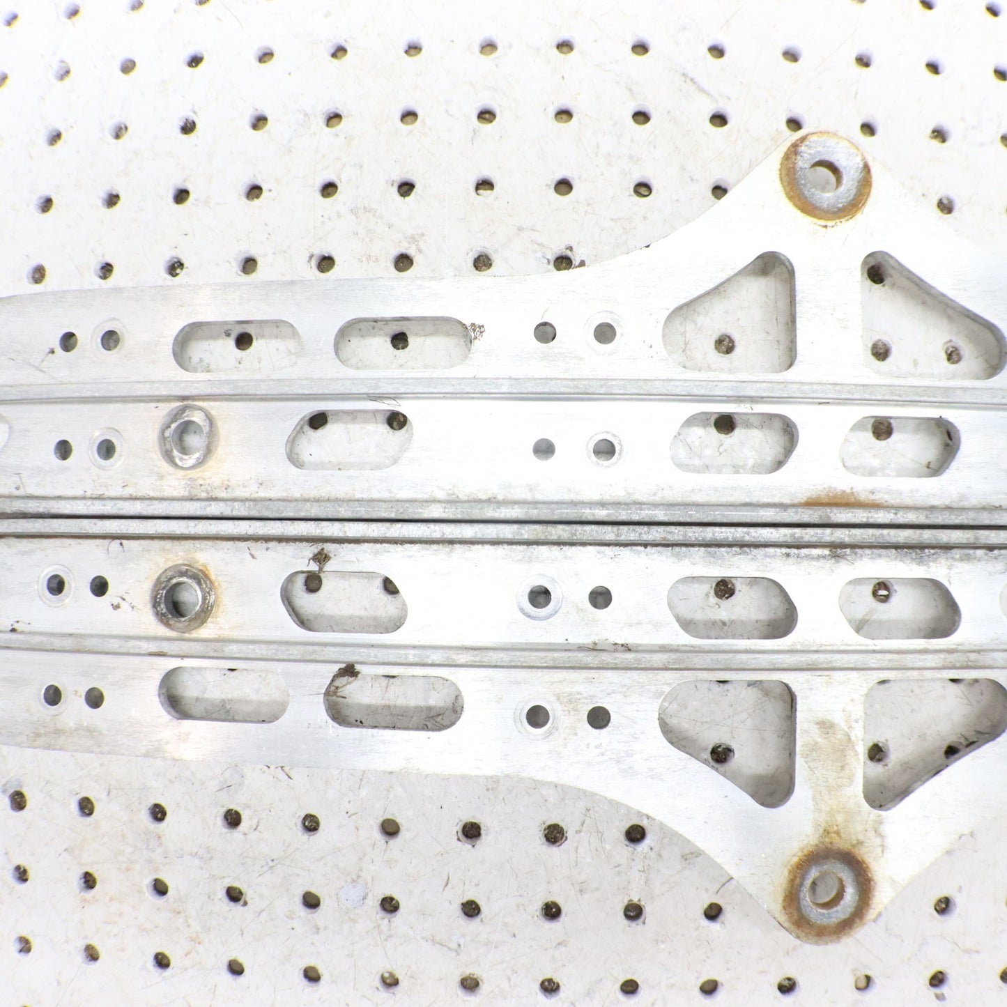 2016 Polaris Rush 800 Slide Rails L & R 1543566-309 ; 1543567-309 GOOD!