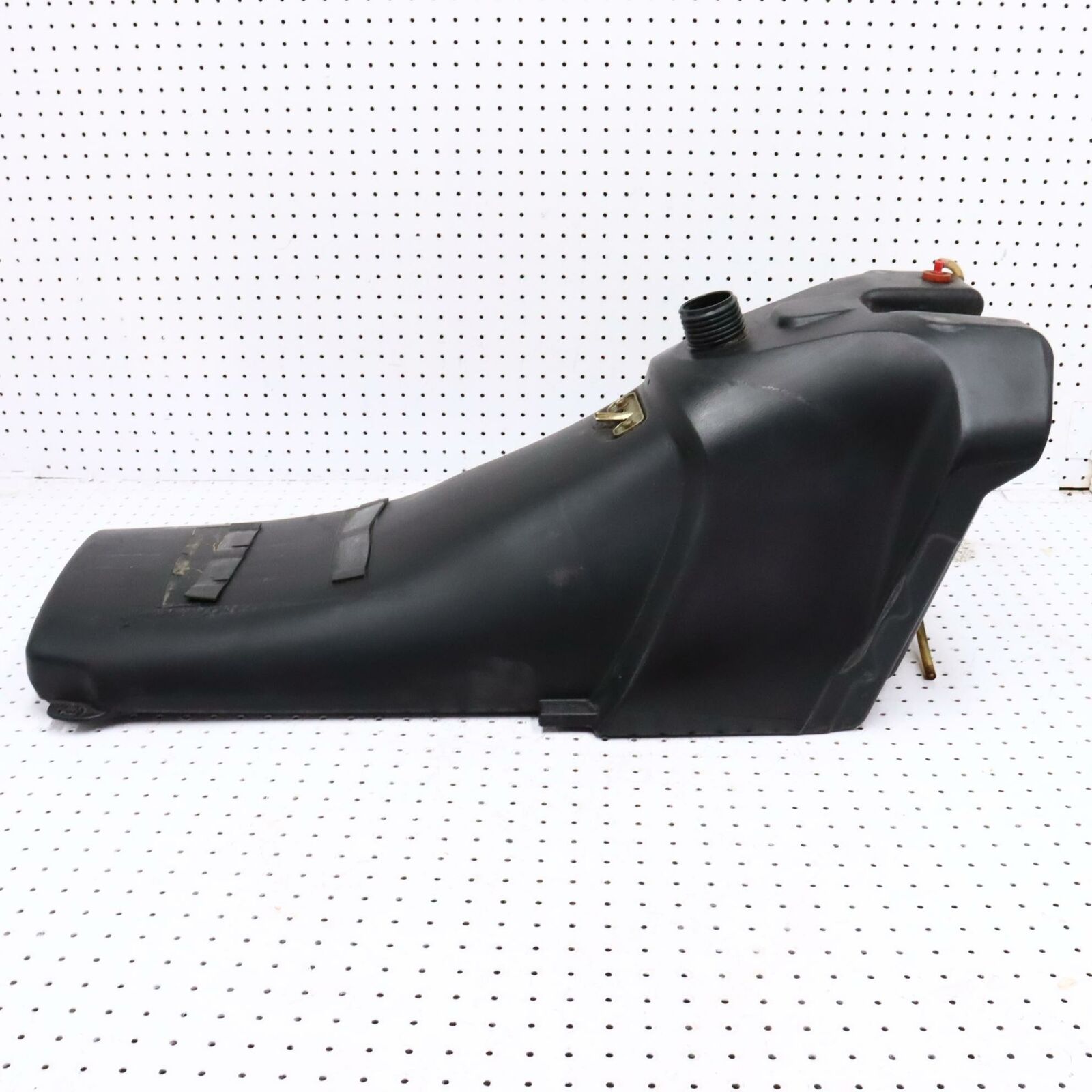 2006 POLARIS CLASSIC 700 GAS TANK FUEL RESERVOIR 2203220