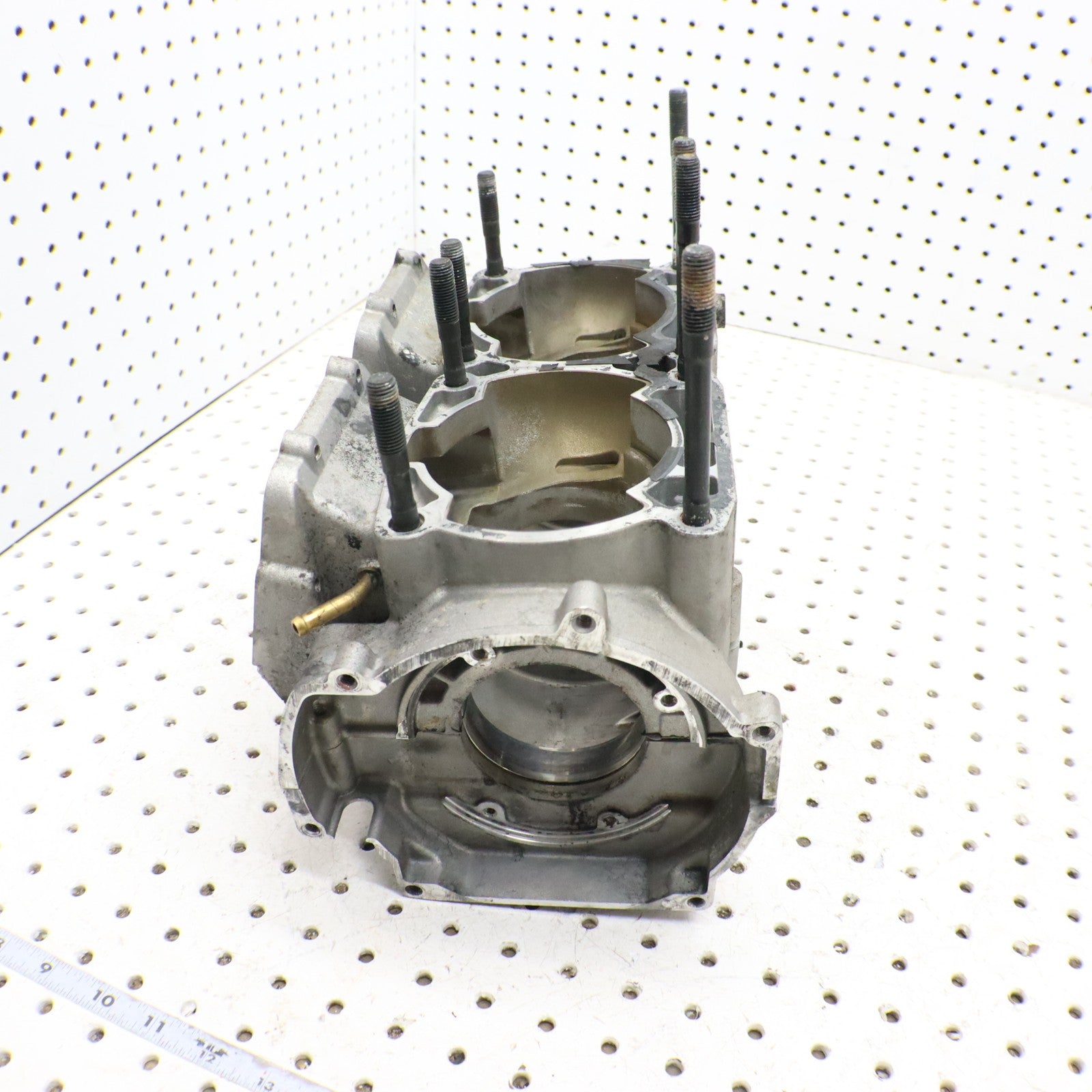 2007 Polaris Iq 600 Crankcase Engine Case Motor Case Crank Case 2203037; 1202738