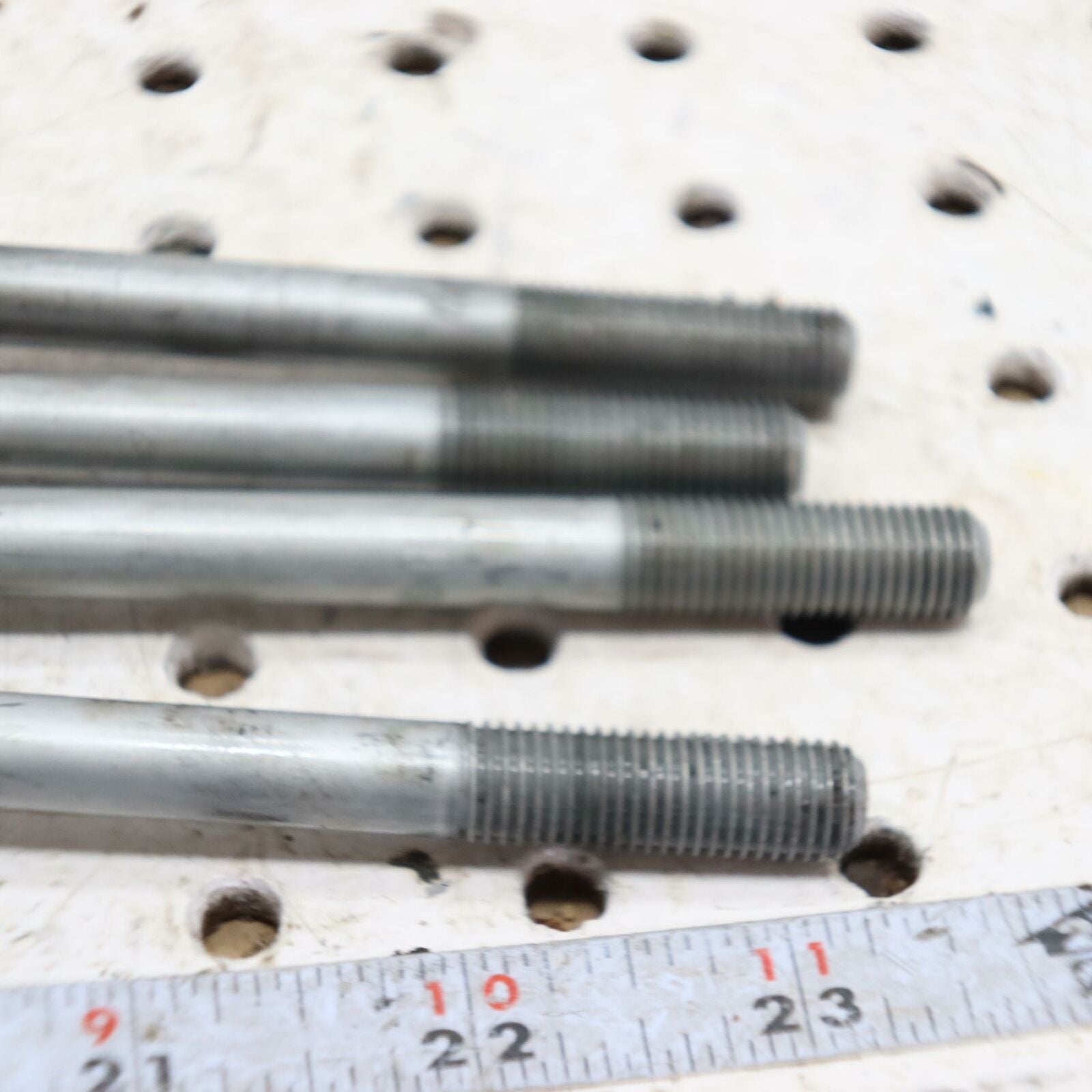 2000 POLARIS MAGNUM 325 CYLINDER HEAD BOLTS 3086418