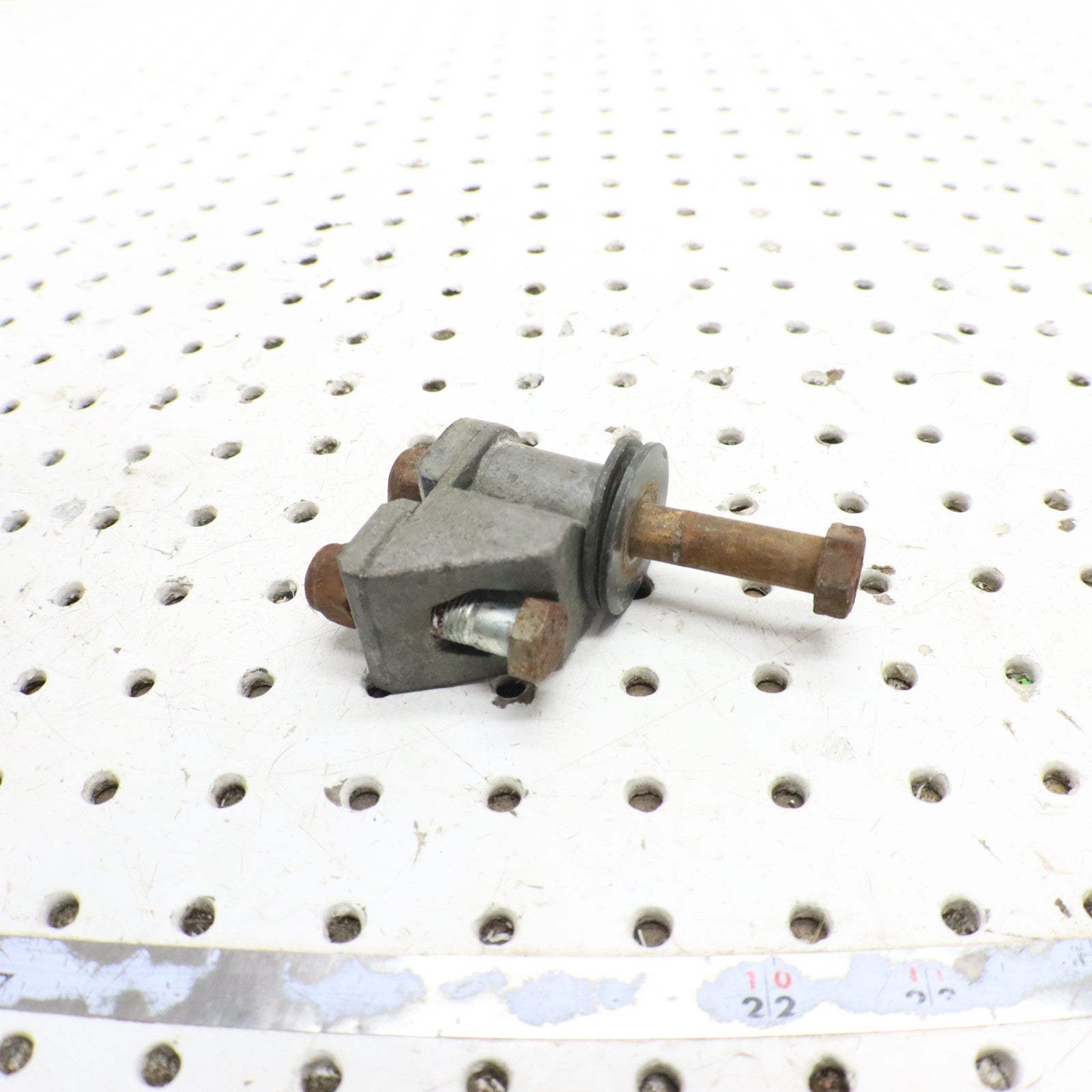 1995 Polaris Xcr 600 Idler Wheel Mount Block 5630399