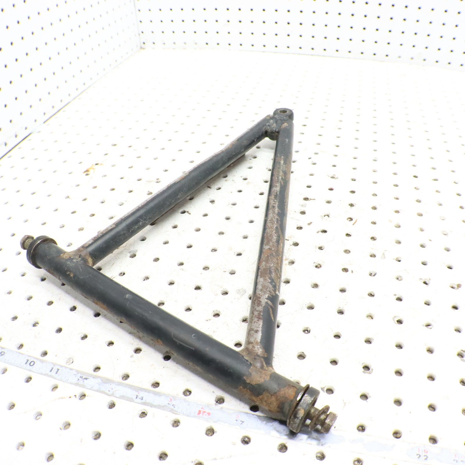 2018 Polaris Sportsman 570 Efi Front Lower Left Control A Arm 1542161-067 DENT