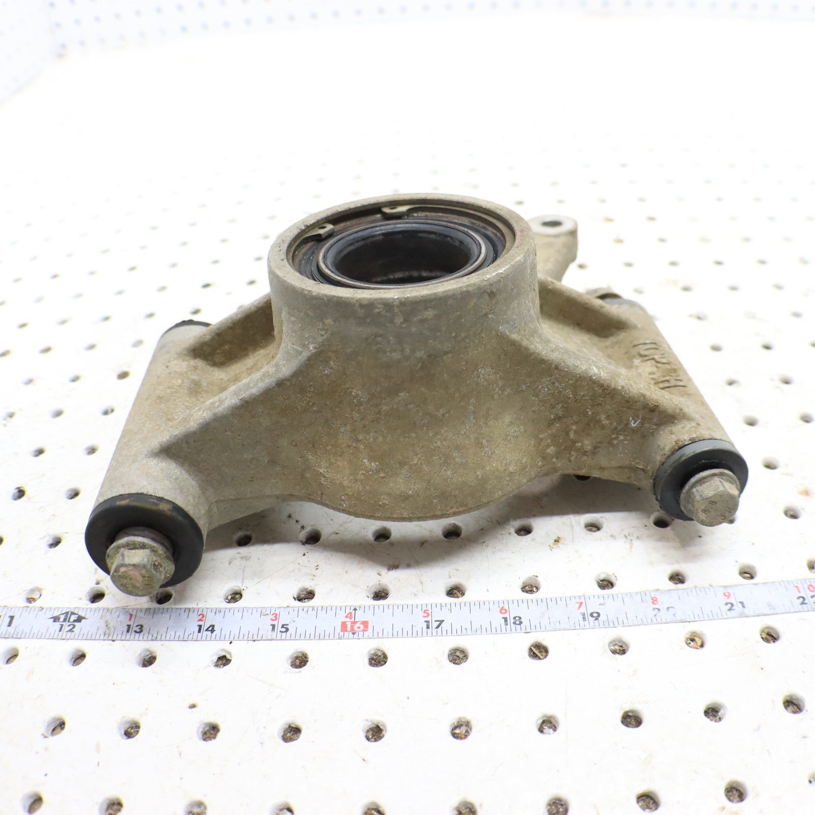 2009 Polaris Sportsman Xp 850 Bearing Carrier Knuckle Rear 5136106