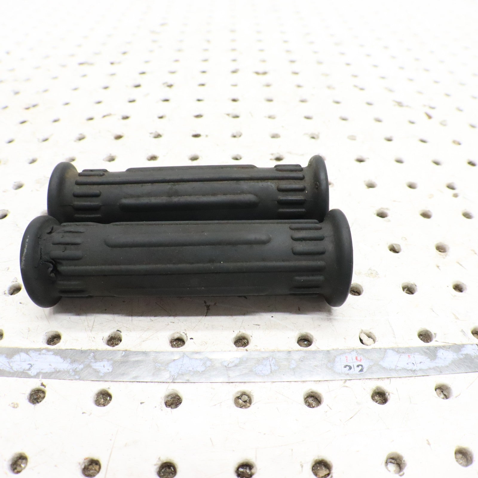 2003 Polaris Sportsman 600 Handlebar Grips 5433834-070