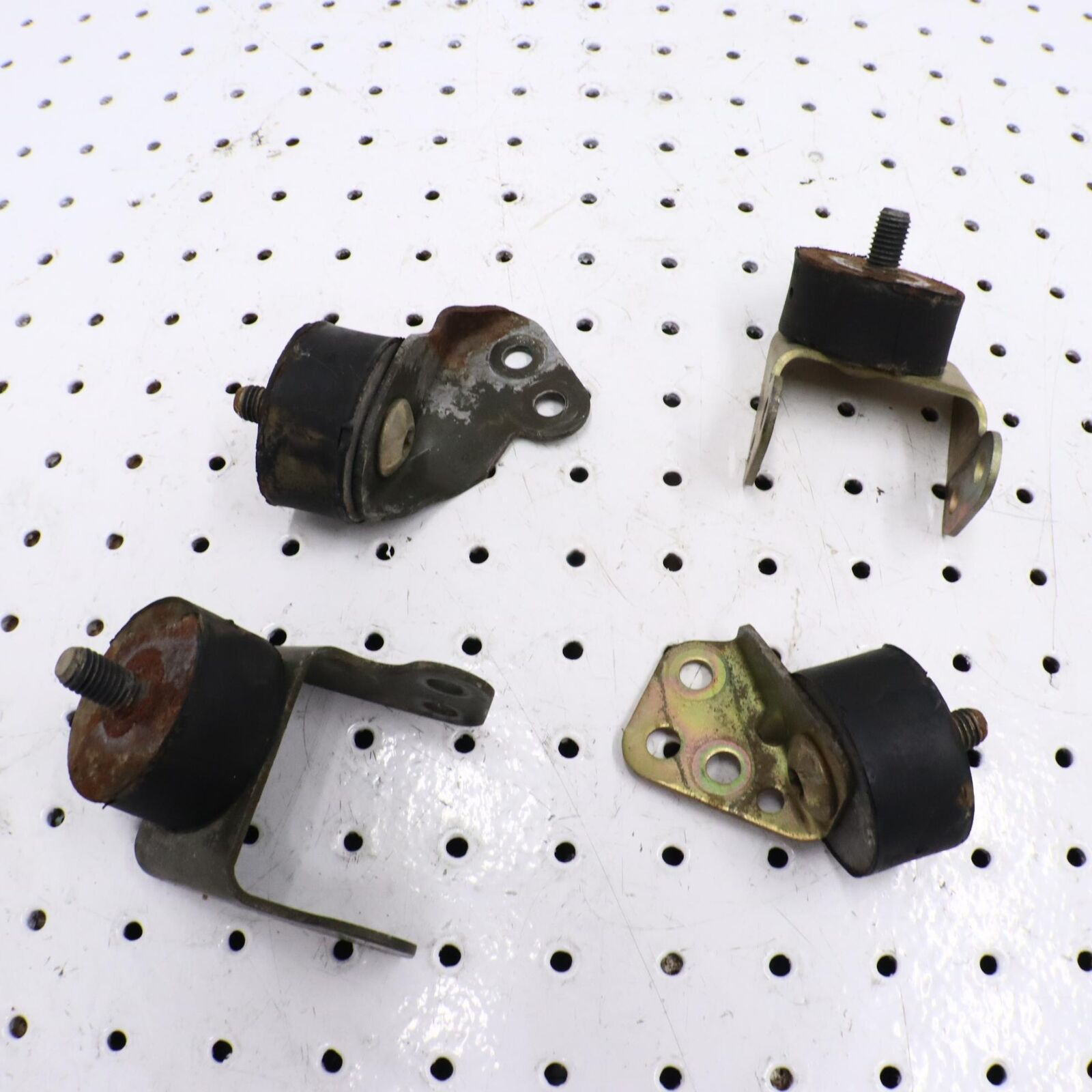 2013 POLARIS SPORTSMAN 550 ENGINE MOTOR MOUNTS 3022154; 3024013; 5253340