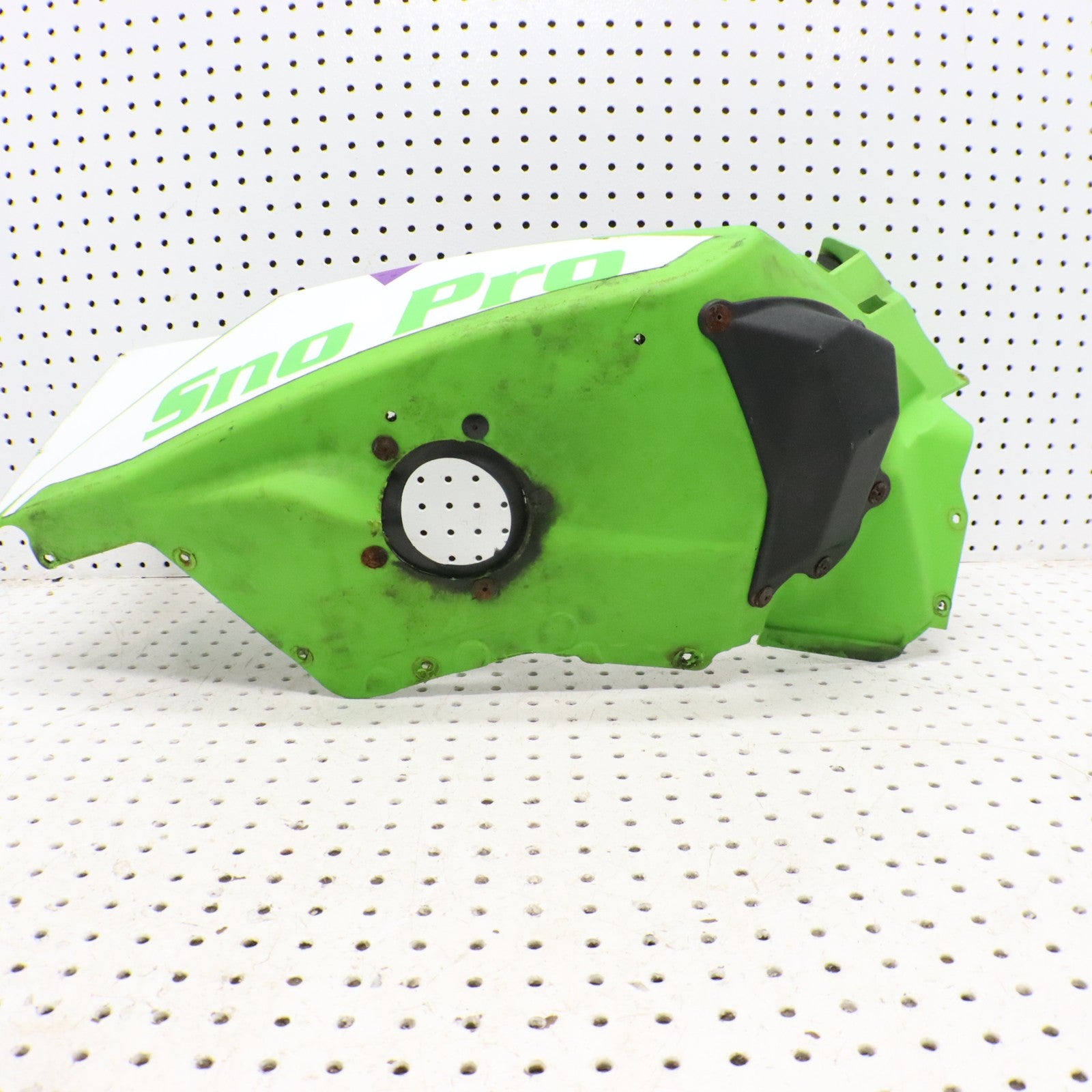 2016 Arctic Cat M8000 Fender Bellypan Right 4718-668; 4718-220