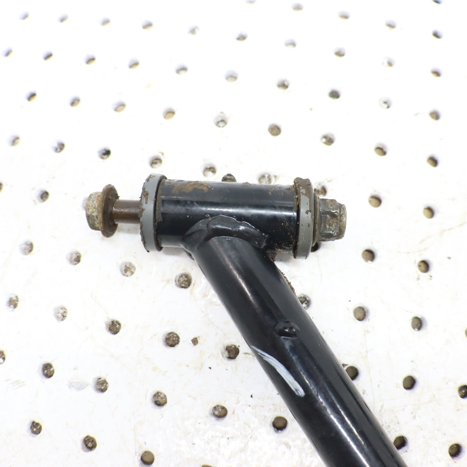 2009 Polaris Sportsman Xp 850 Front Upper Right Control Arm 1017261-067 1025618
