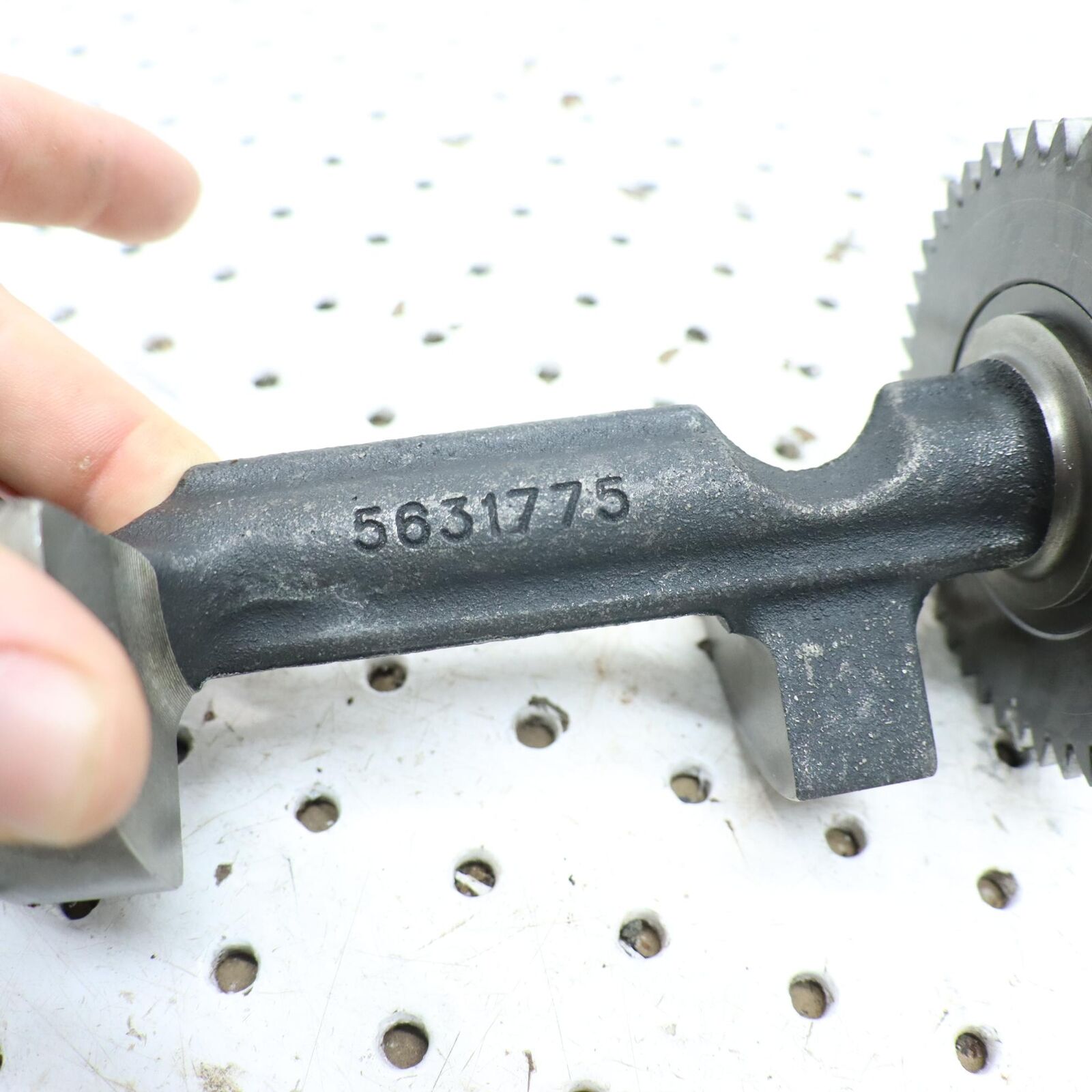 2009 POLARIS SPORTSMAN XP 850 COUNTER BALANCER SHAFT 1203884; 1204929