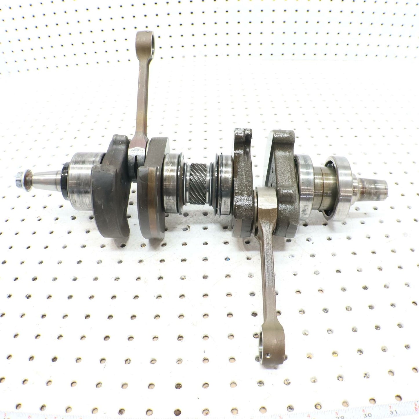 2006 POLARIS RMK 700 ENGINE MOTOR CRANKSHAFT CRANK SHAFT  2203617 core