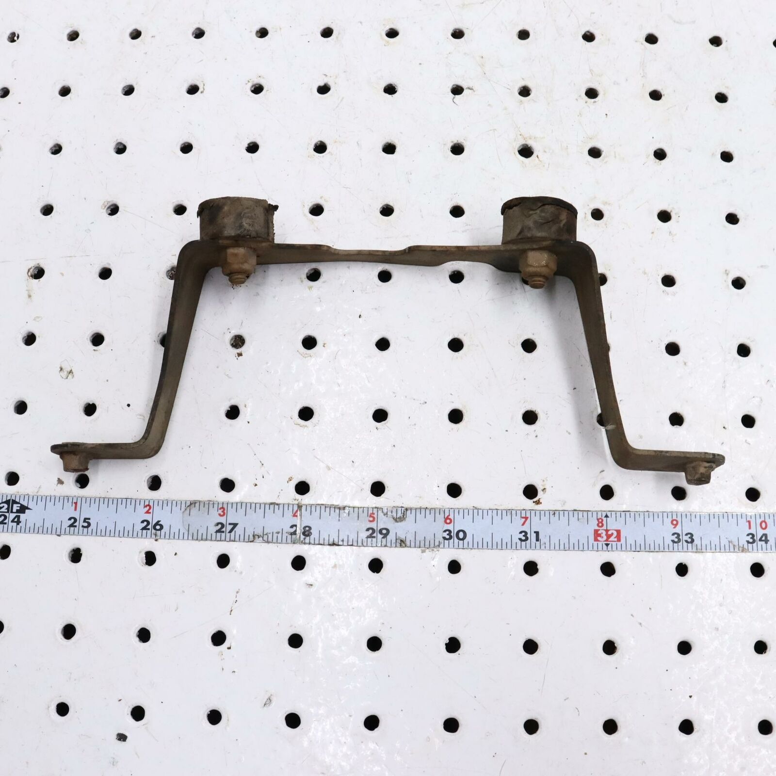2000 POLARIS MAGNUM 325 OIL COOLER LOWER BRACKET 5244069-067