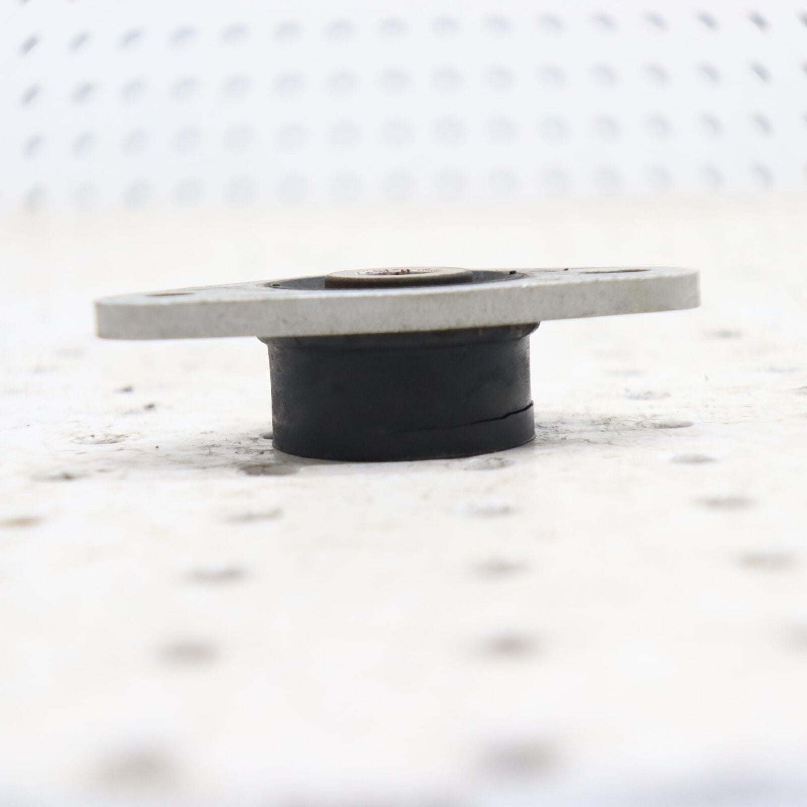 2015 POLARIS SWITCHBACK 800 MOTOR ENGINE MOUNT 3022713; 3023293