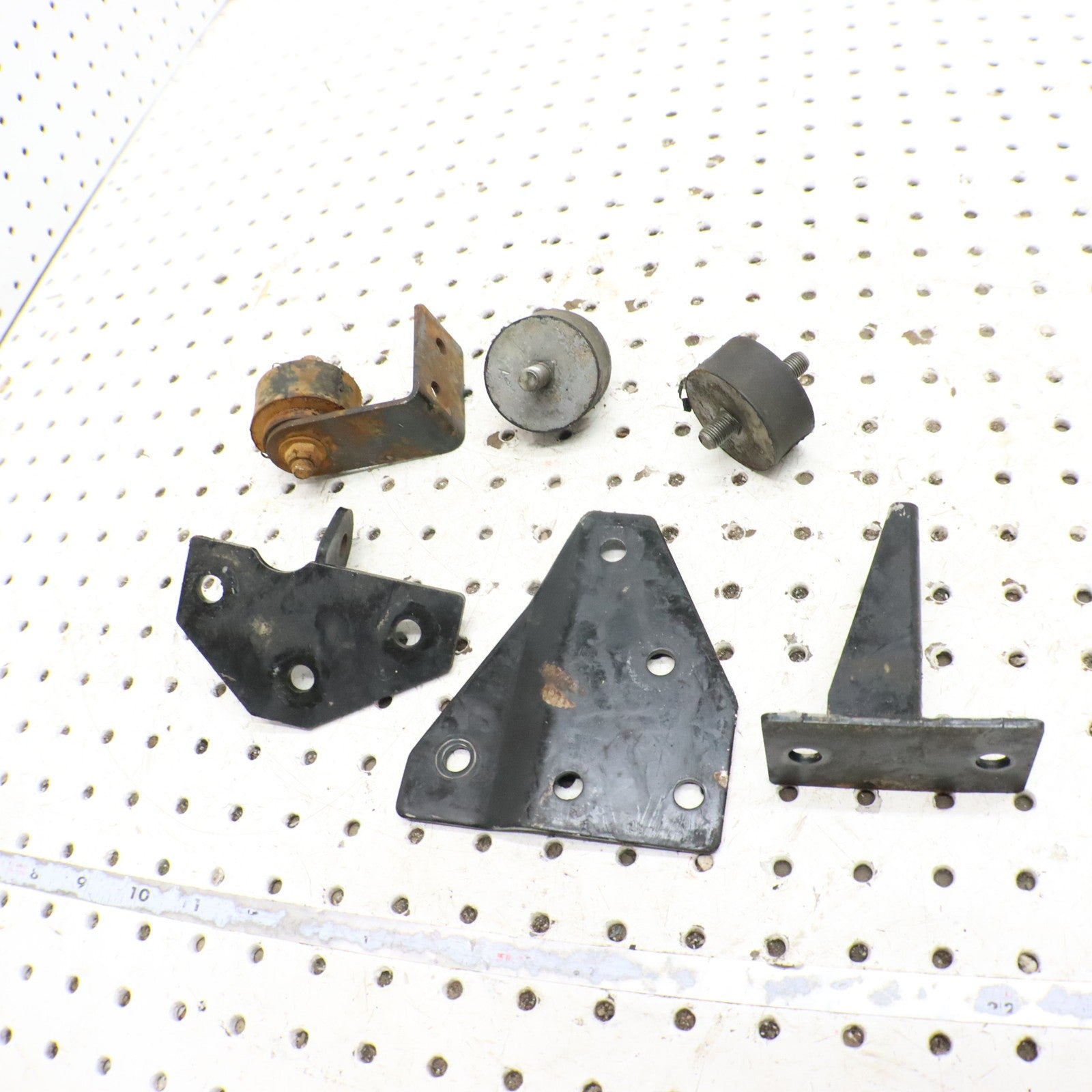 1998 Polaris Xplorer 400l Engine Motor Mounts 1040532 1040231 5240542 5241801