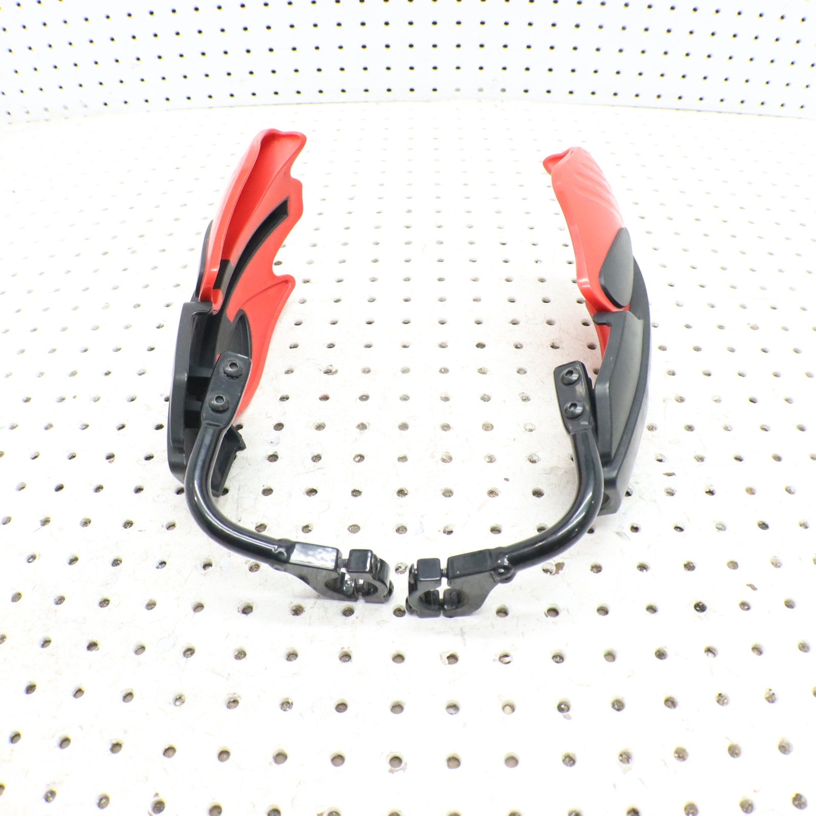 2016 Polaris Rush 800 Hand Guards 2876845 red