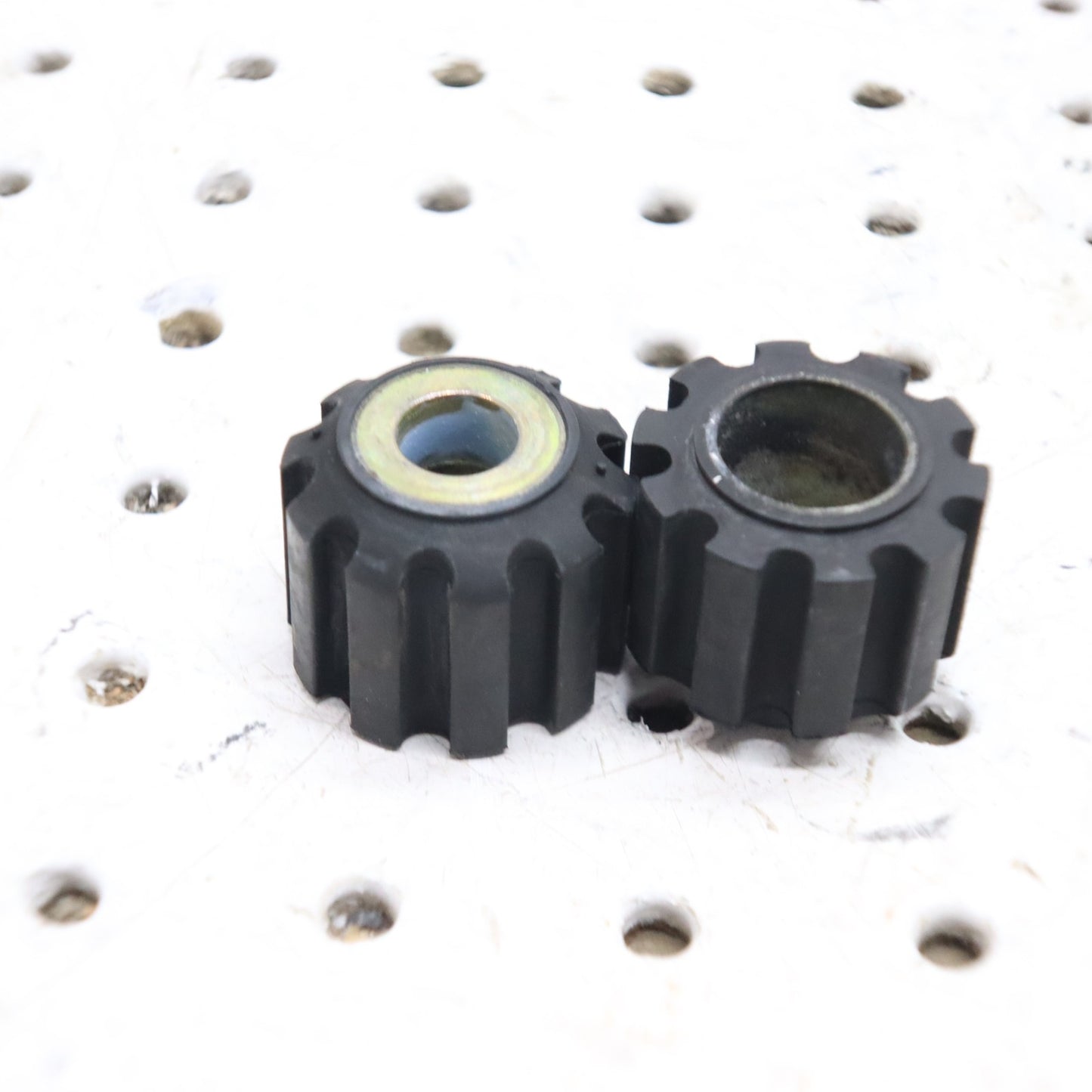 2016 Polaris Rush 800 Motor Engine Mount Rubber Damper 3022697; 3023290 QTY 2